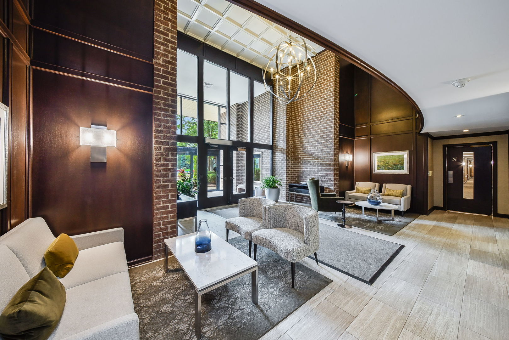 5 Oak Brook Club Drive Unit: N305