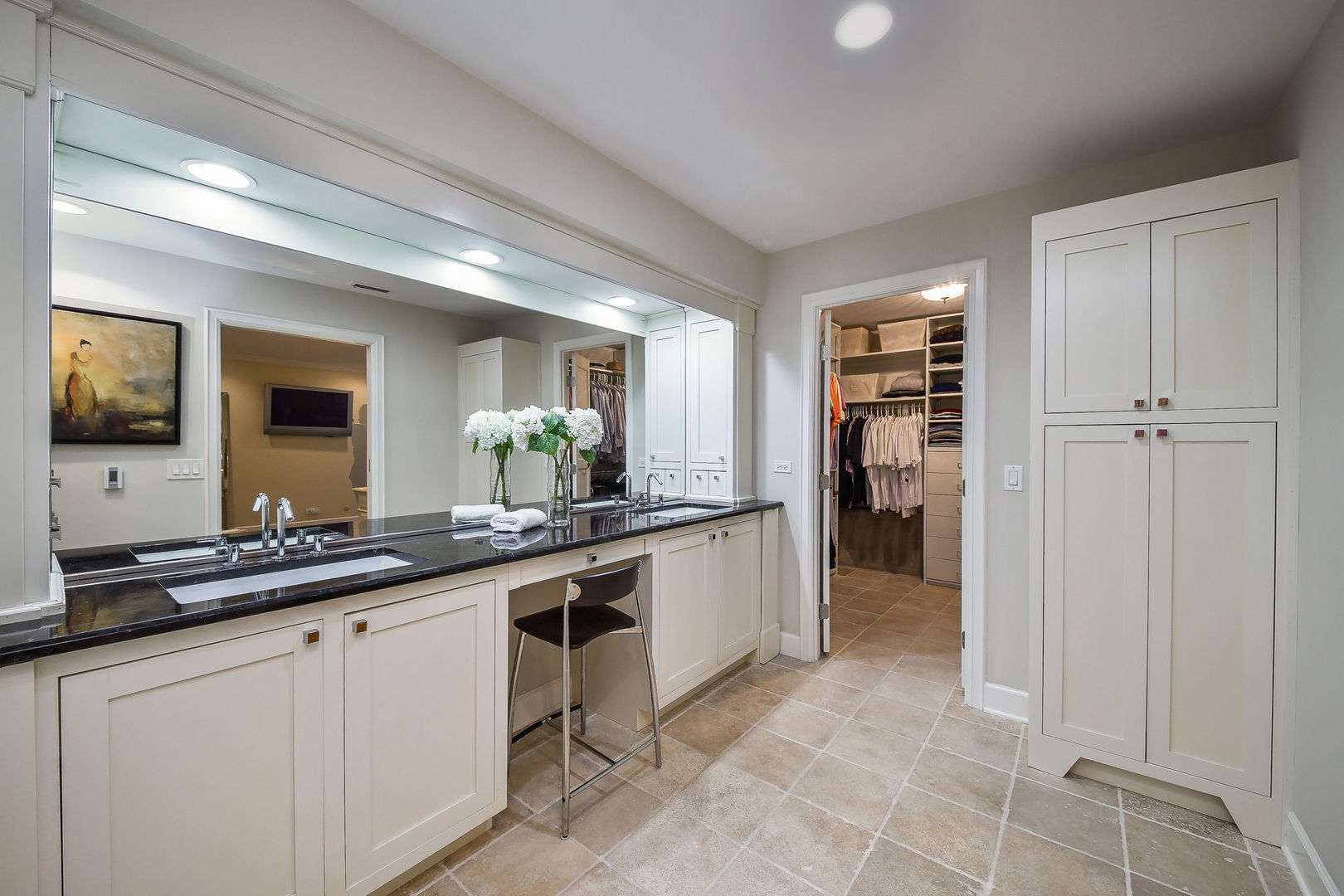 5 Oak Brook Club Drive Unit: N305