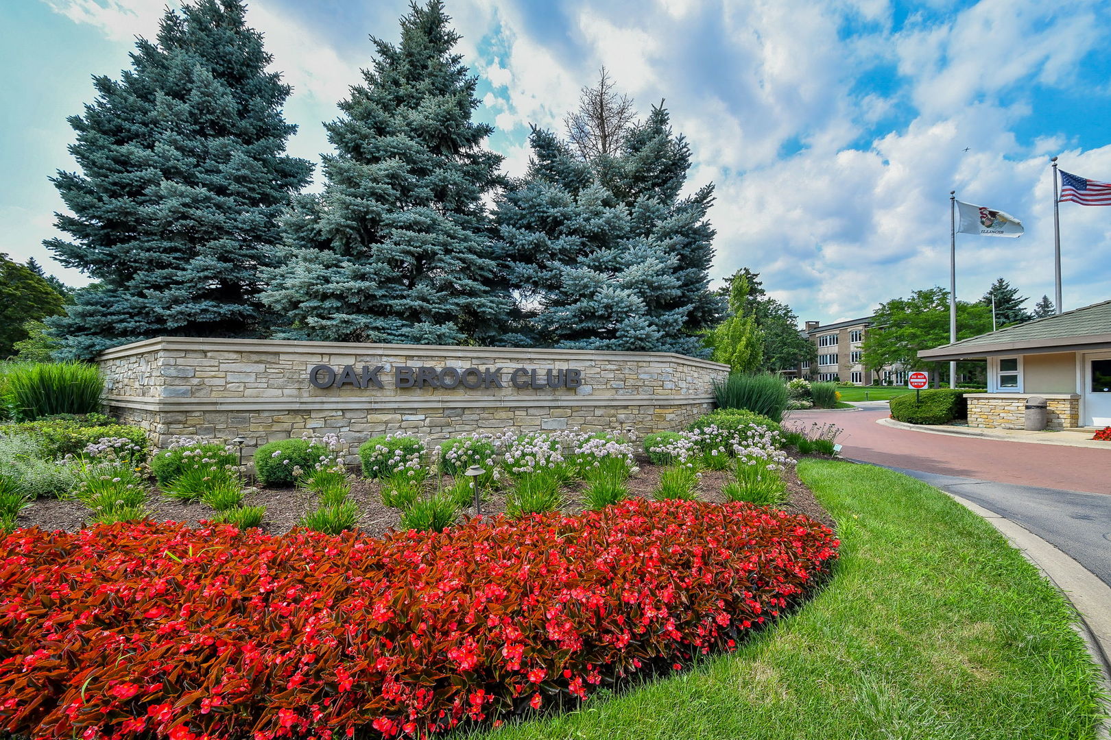5 Oak Brook Club Drive Unit: N305