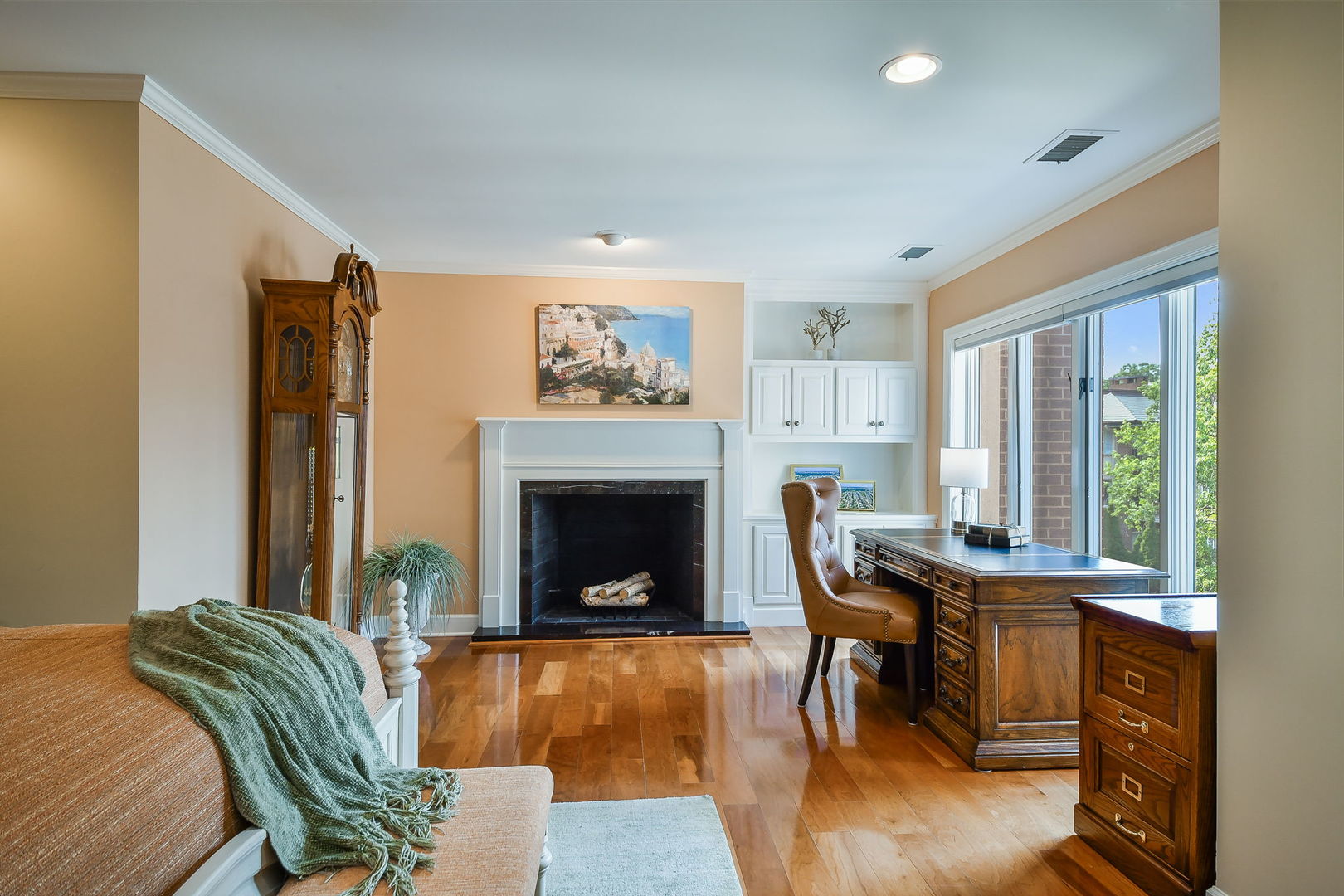 5 Oak Brook Club Drive Unit: N305