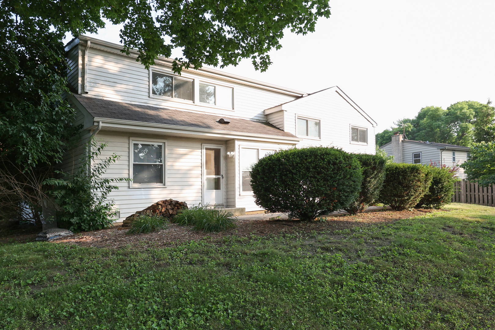 1329 STONEGATE Road