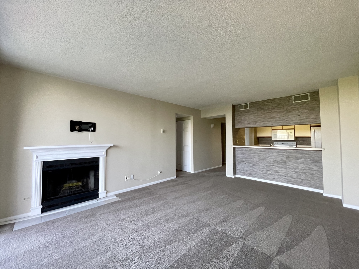 511 Aurora Avenue Unit: 608