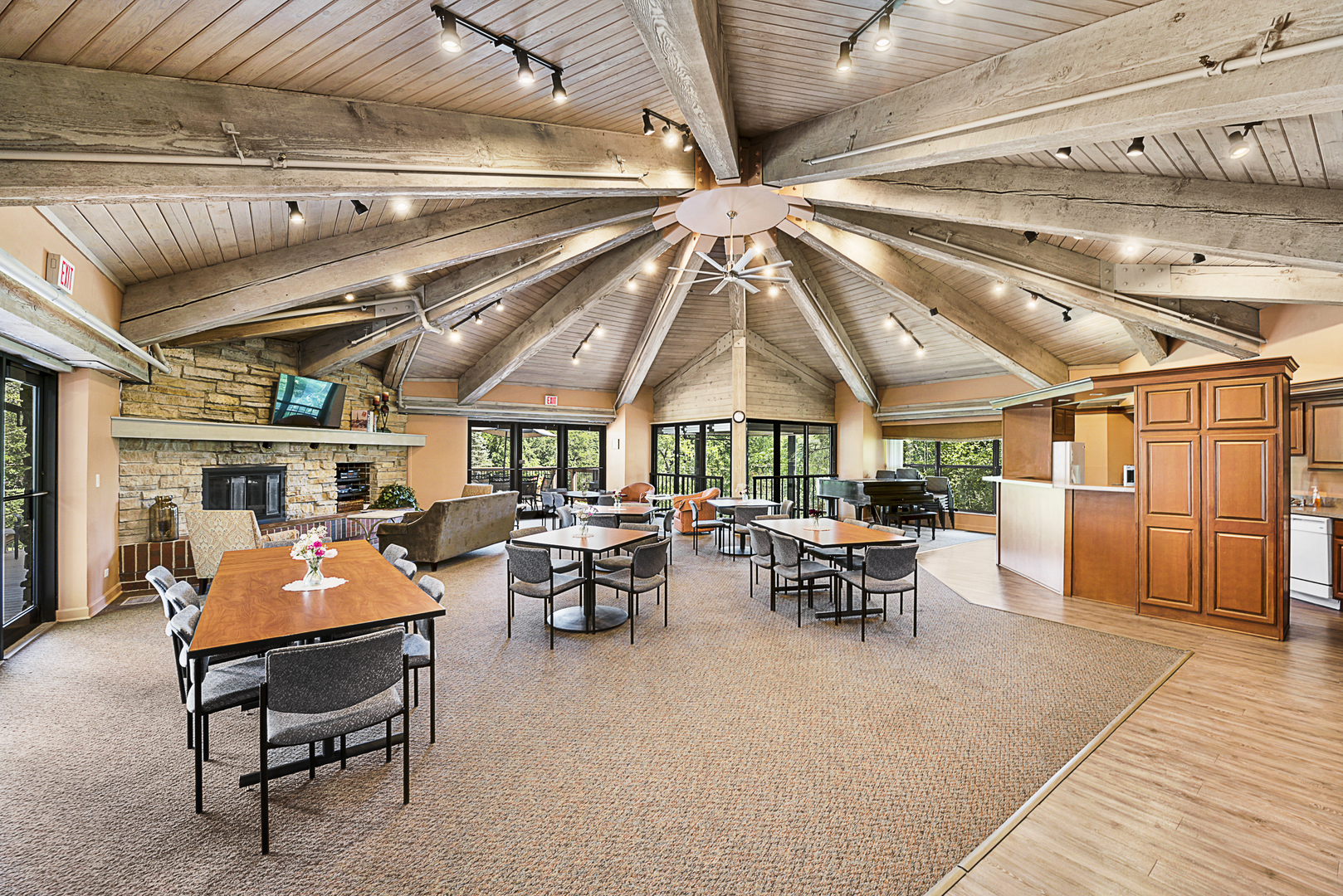 511 Aurora Avenue Unit: 608