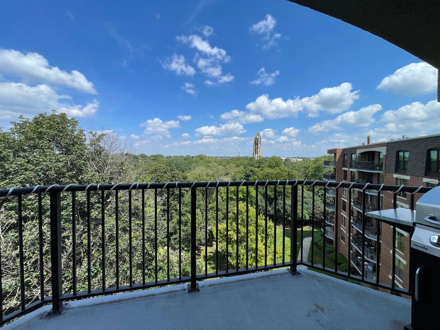 511 Aurora Avenue Unit: 608
