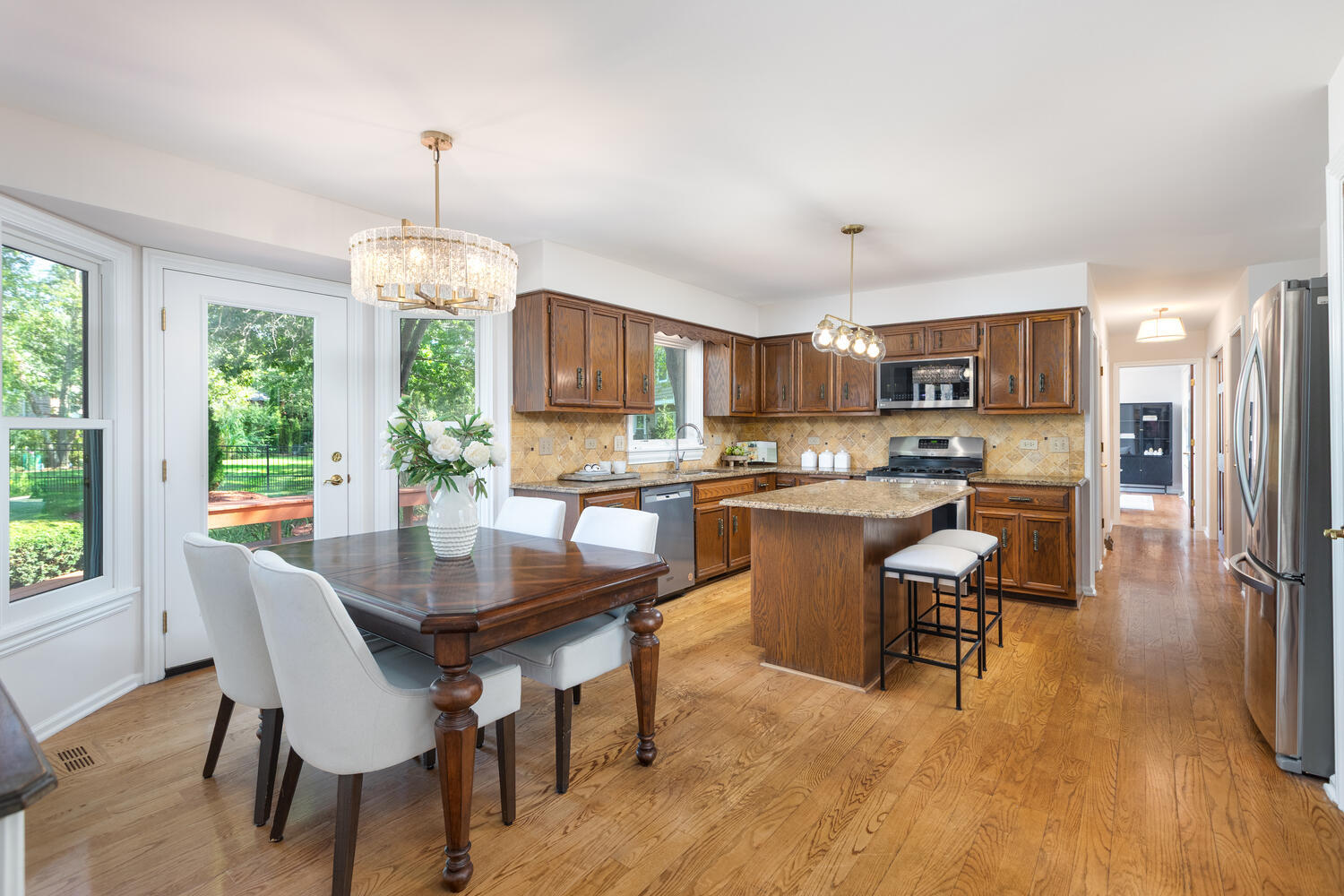 1813 Knapp Court