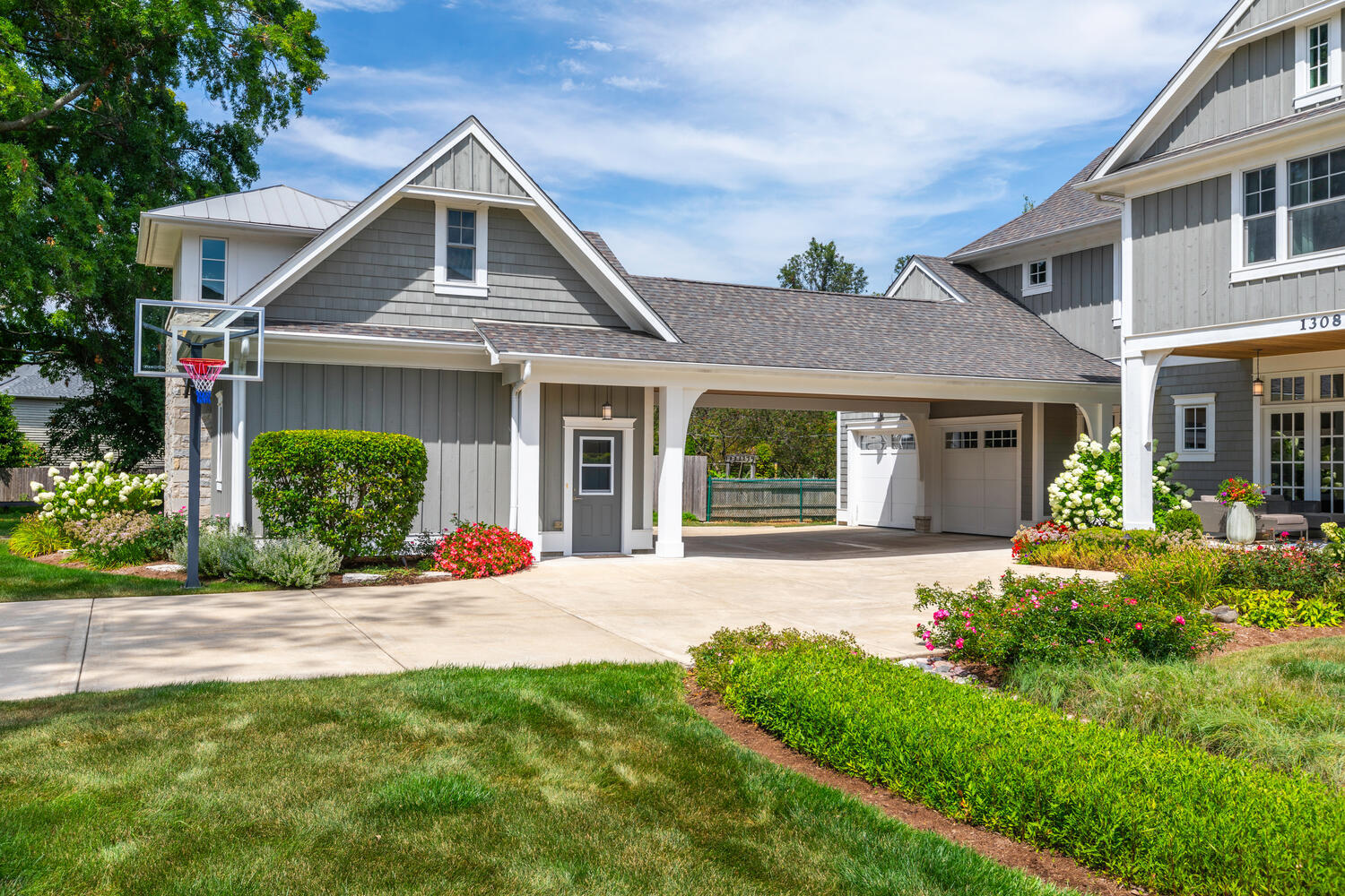 1308 N Wright Street