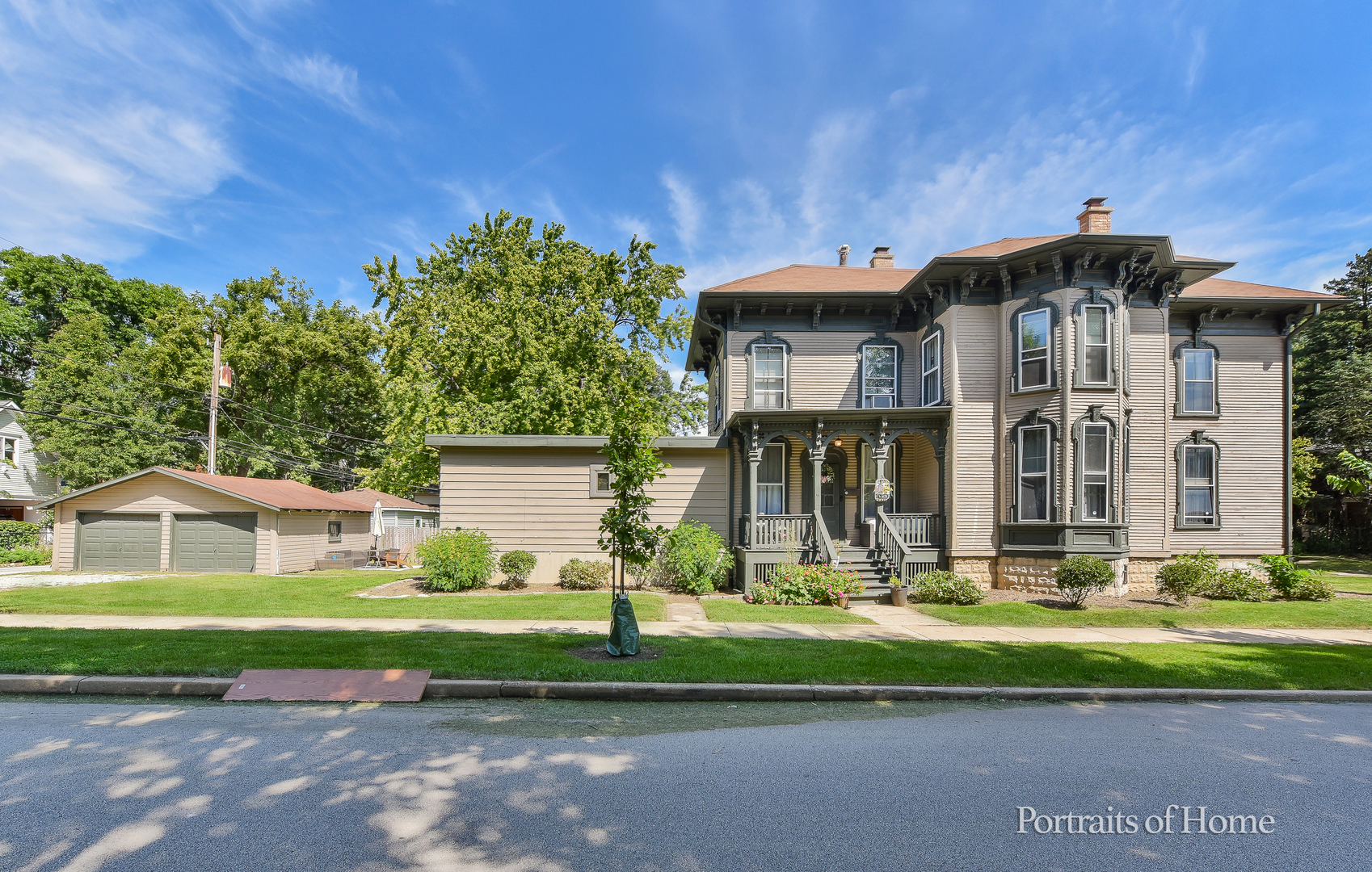 205 N Wright Street