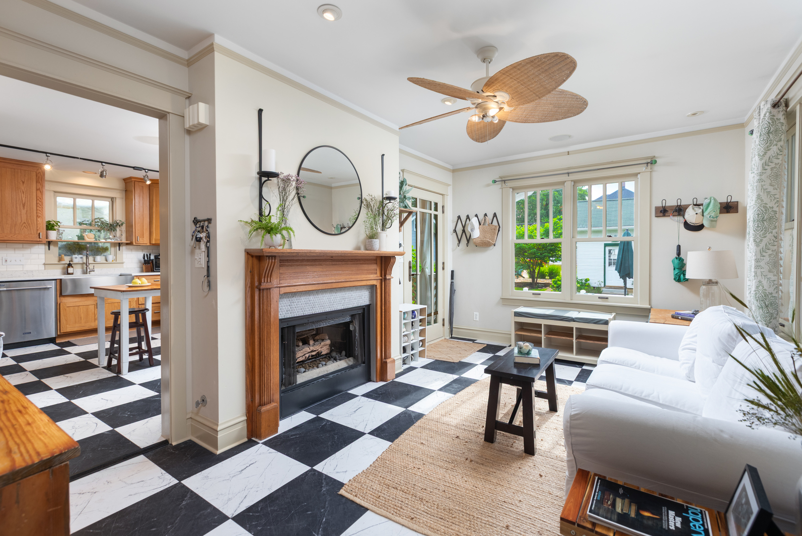 215 S Columbia Street