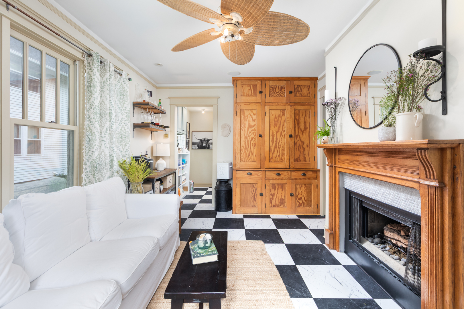 215 S Columbia Street