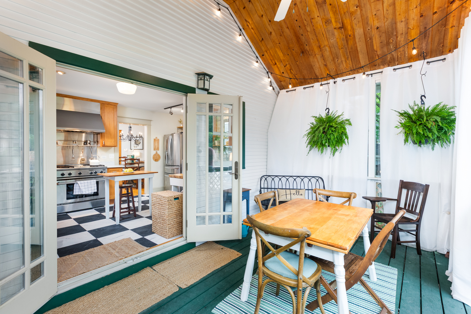 215 S Columbia Street