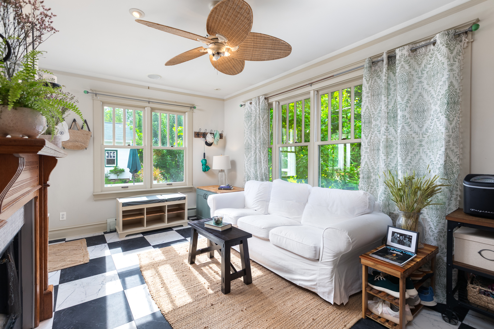 215 S Columbia Street