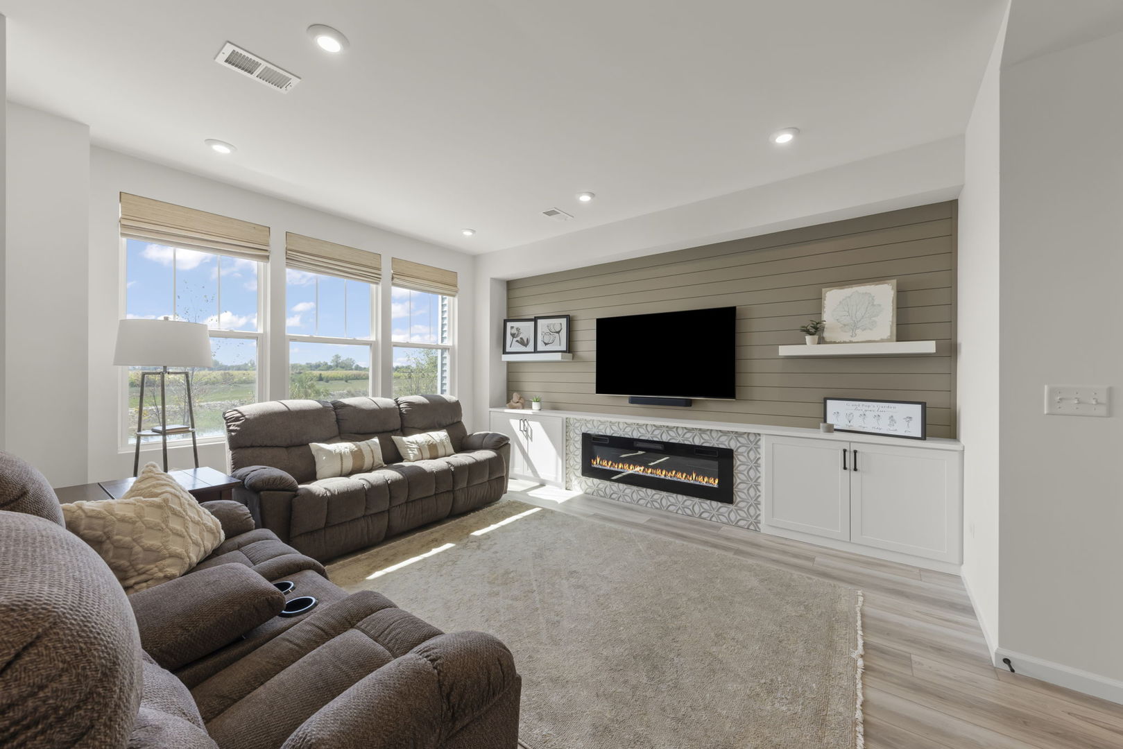 2267 Ryegrass Lane