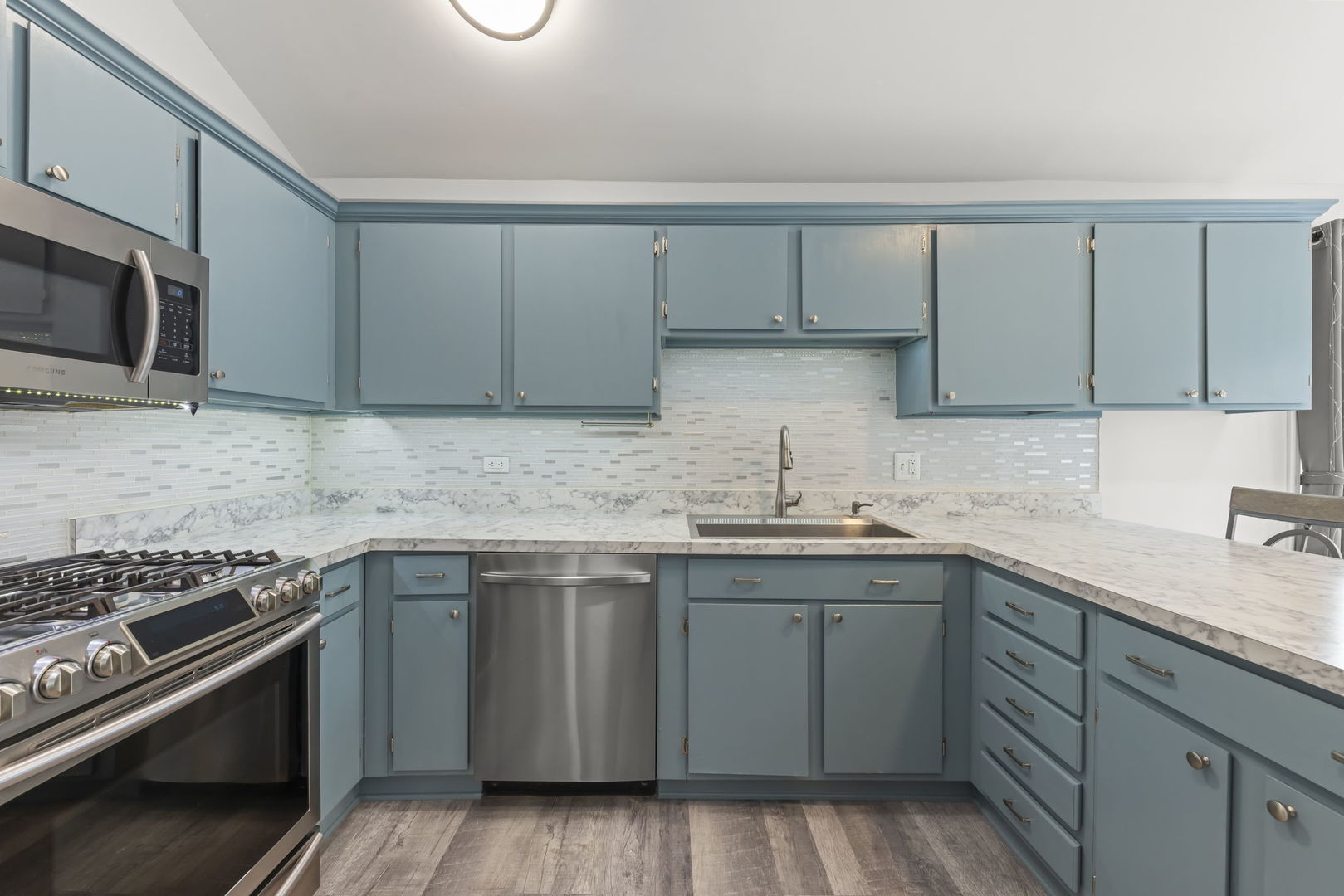 6386 Kindling Court