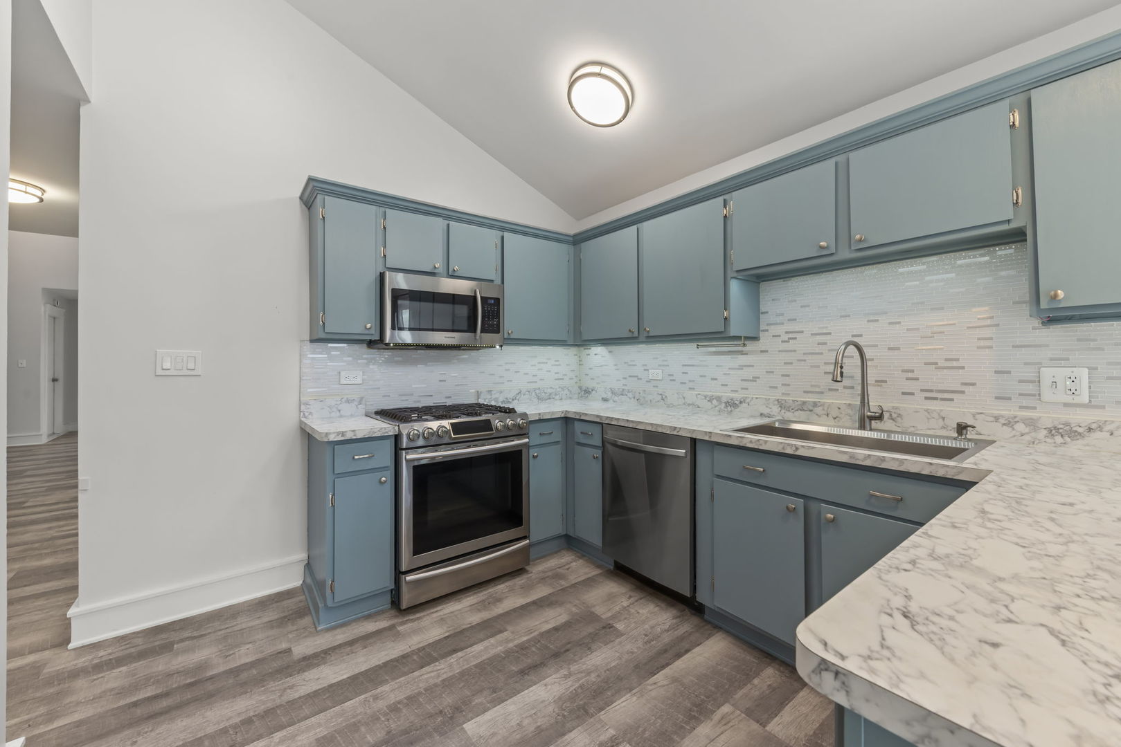 6386 Kindling Court