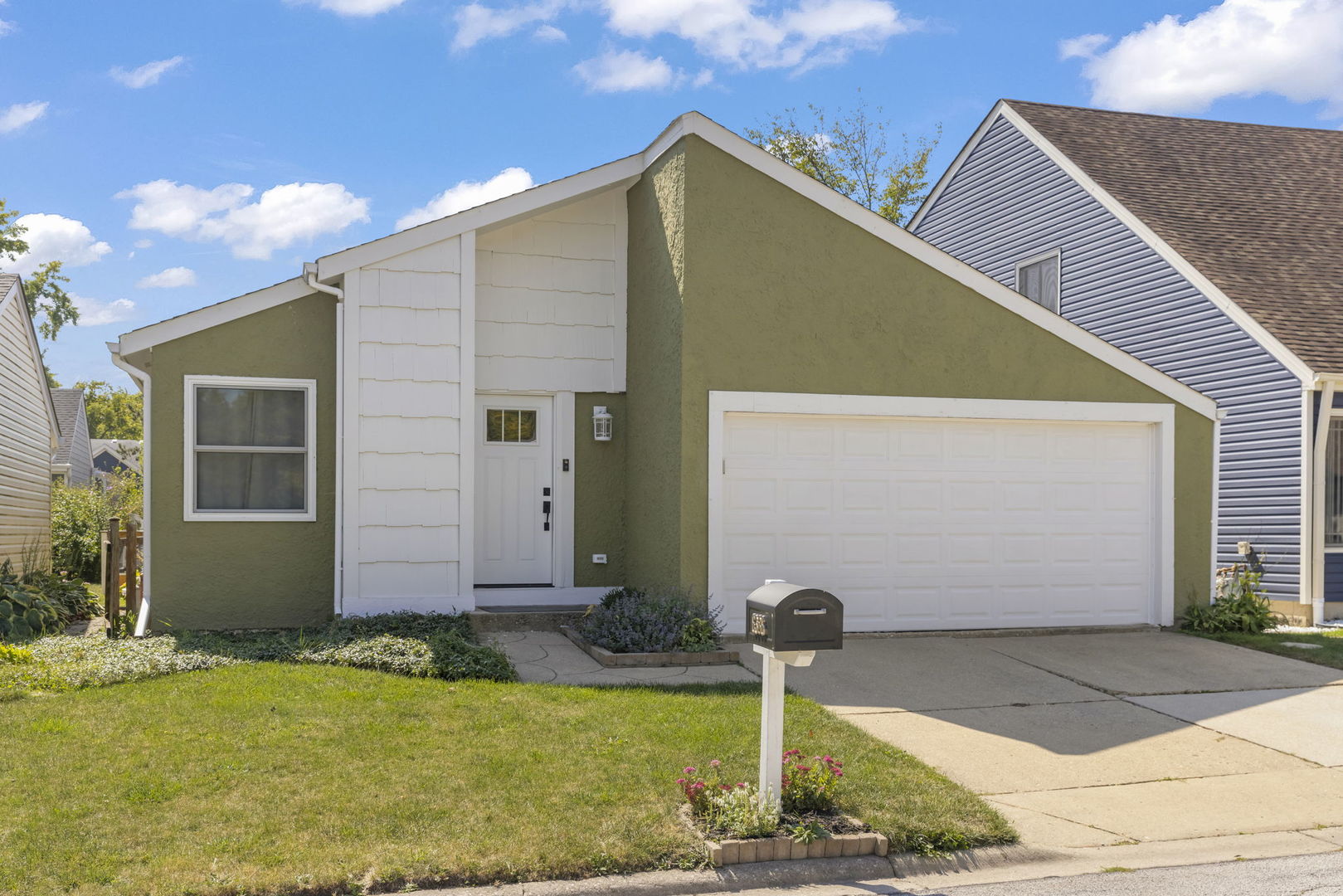 6386 Kindling Court