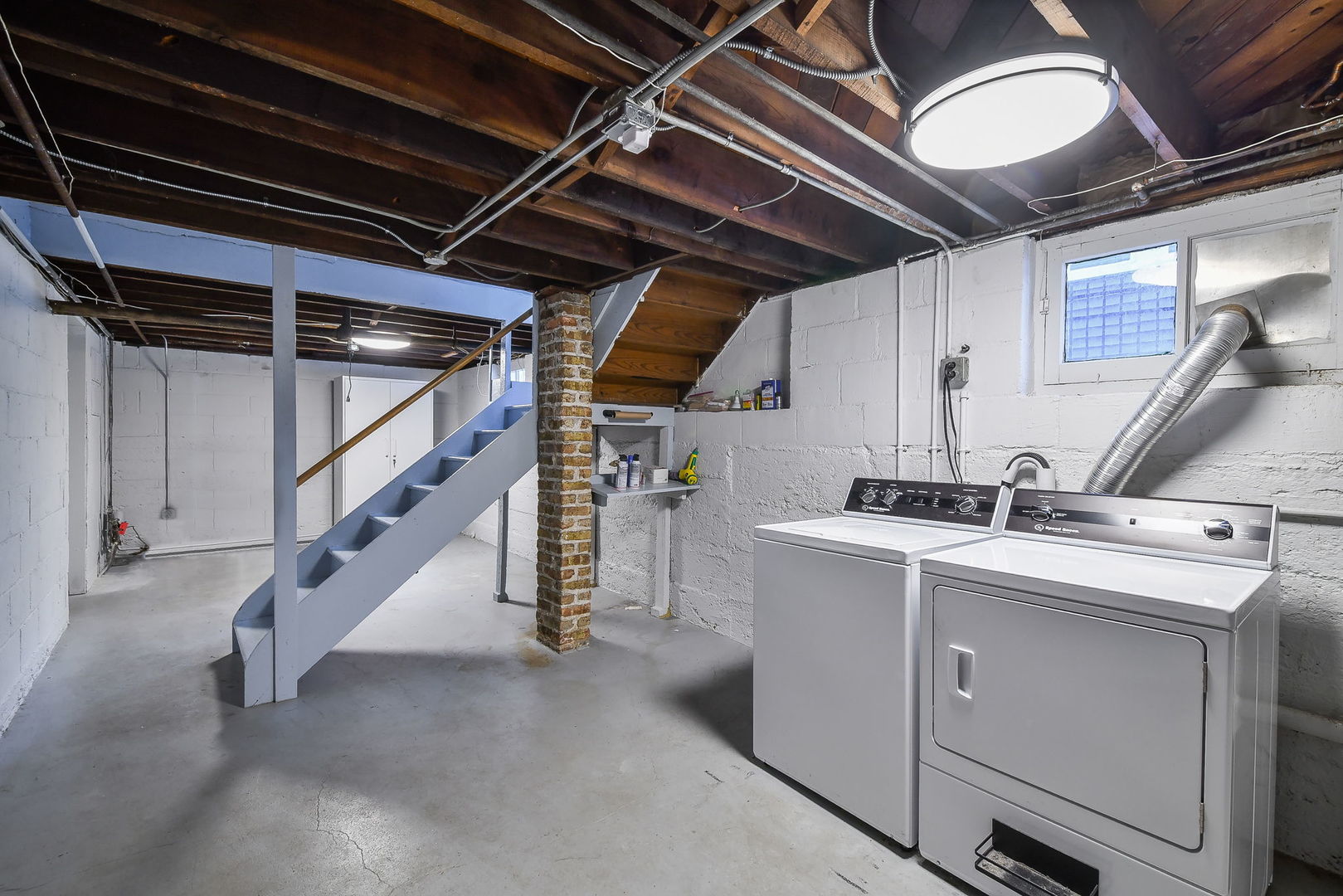 223 N Ellsworth Street