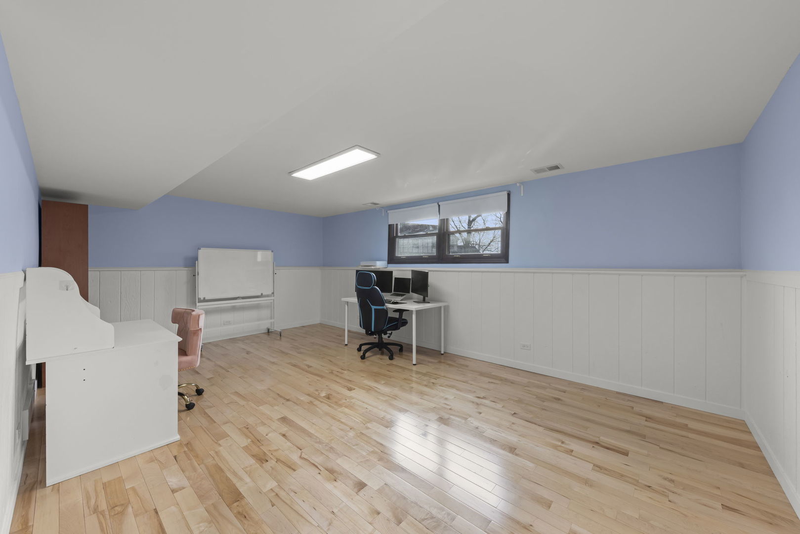 1125 Huntleigh Drive