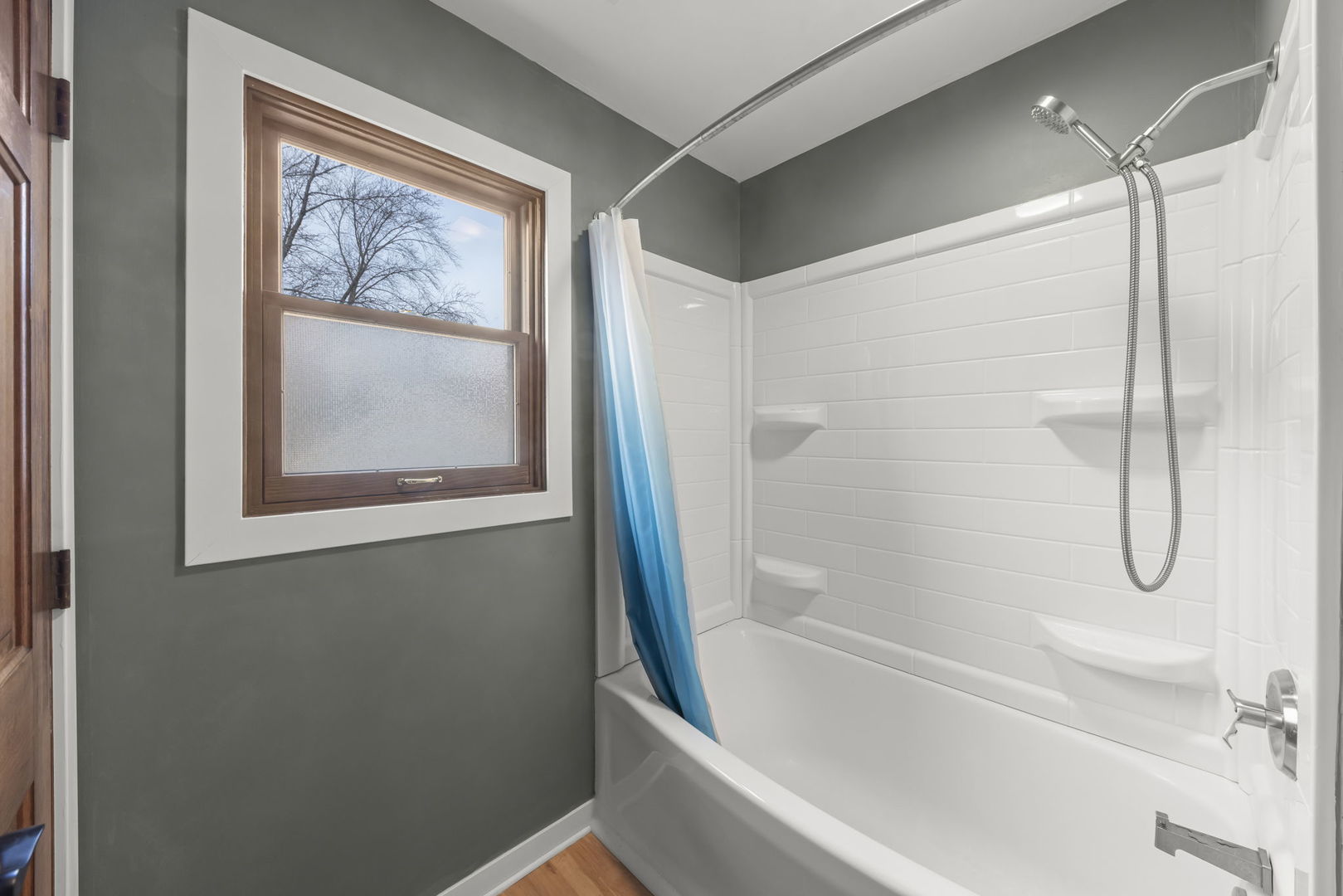 1125 Huntleigh Drive