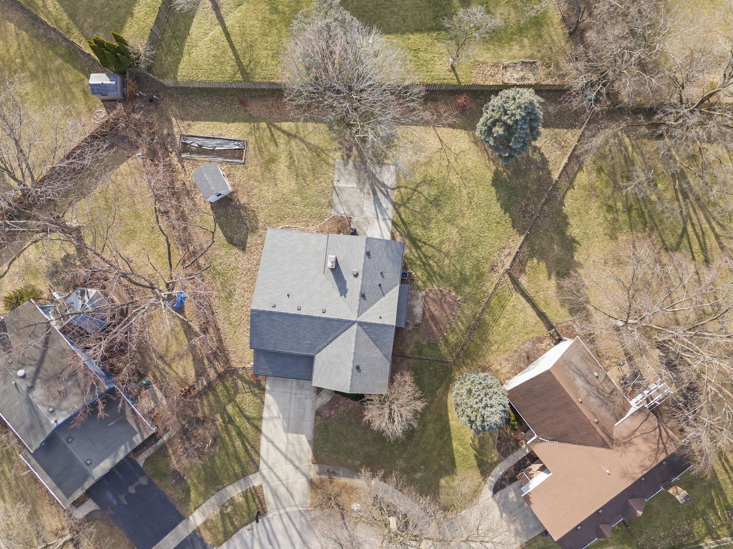 1125 Huntleigh Drive