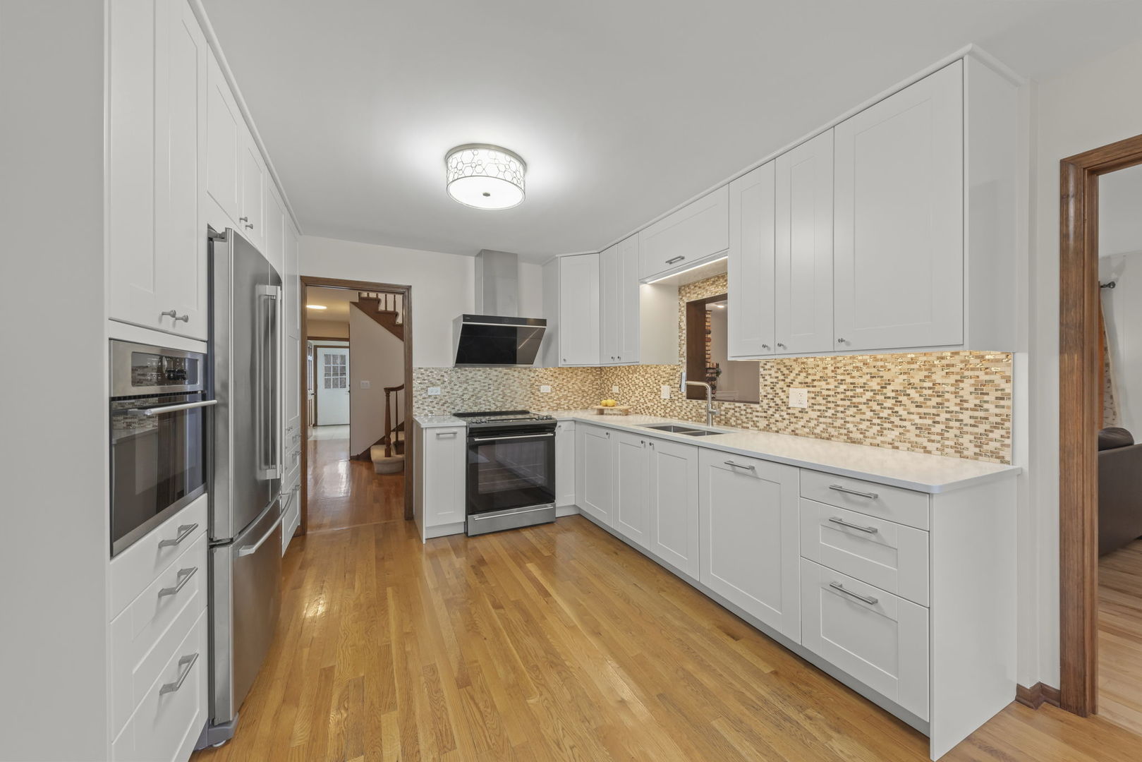 1125 Huntleigh Drive