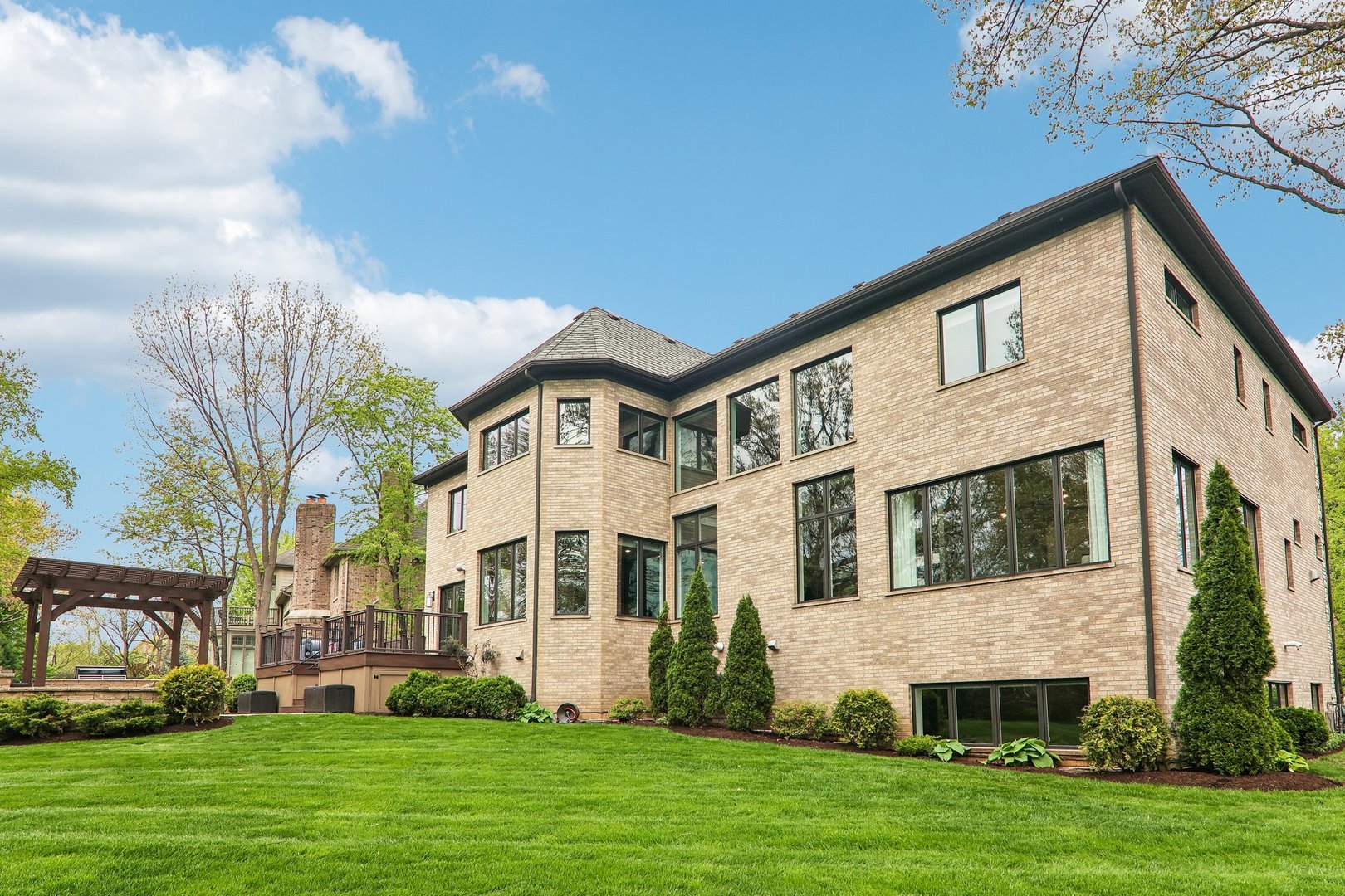 1028 Caroline Court