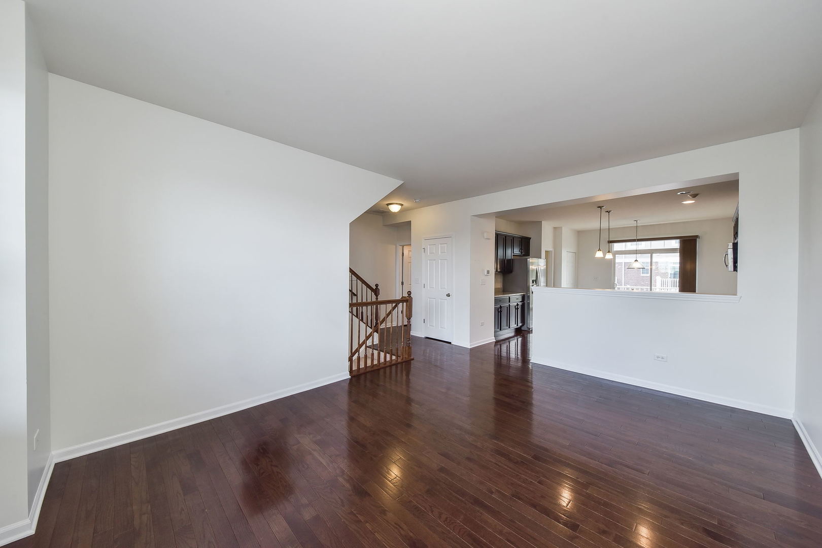 2511 Dunraven Avenue