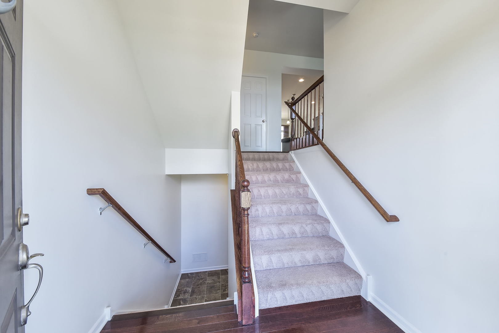 2511 Dunraven Avenue