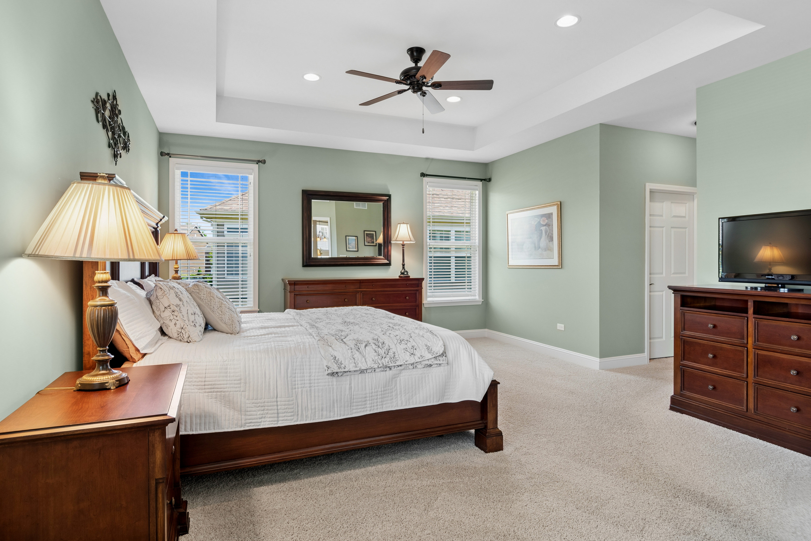 2807 Edgebrook Court