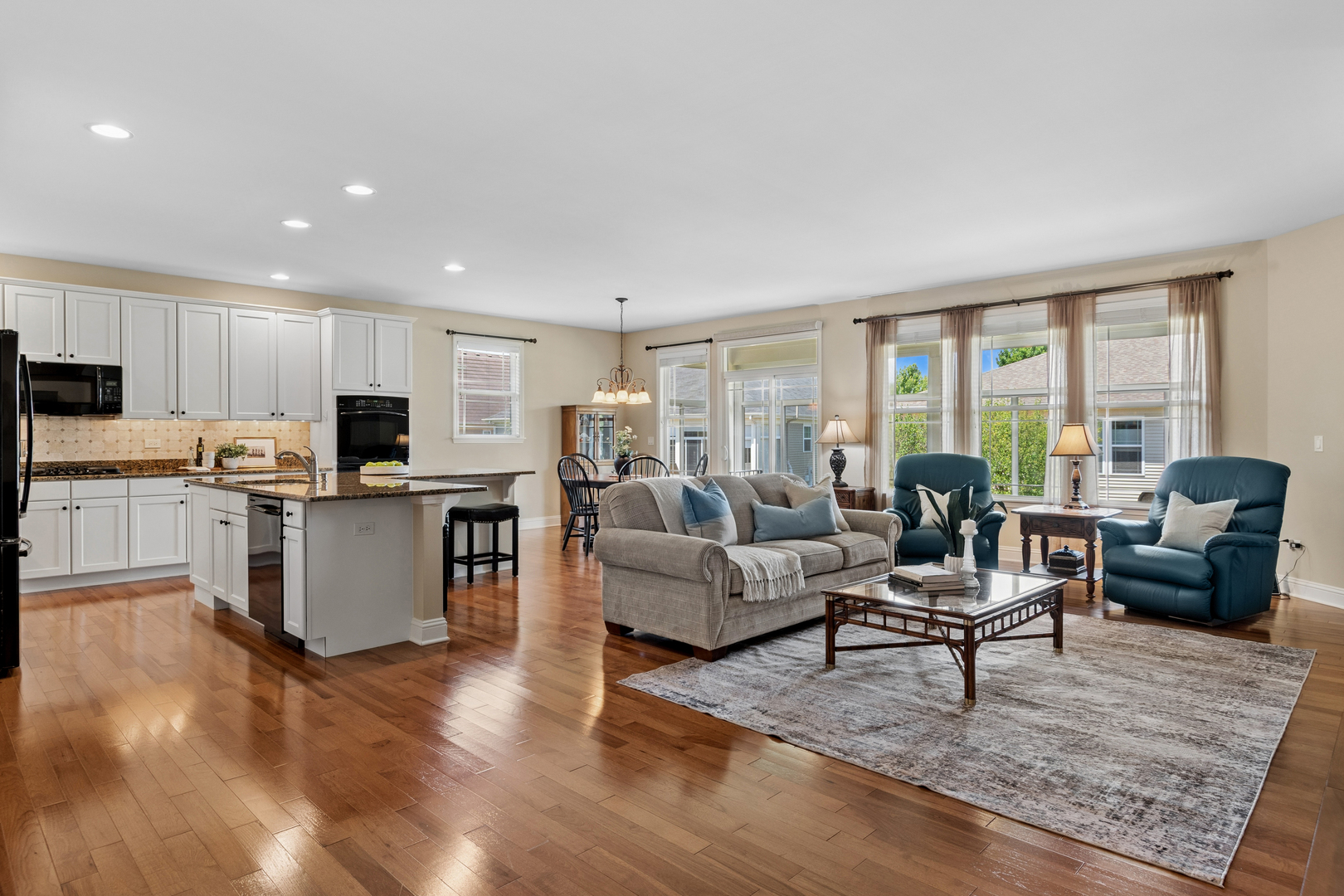 2807 Edgebrook Court