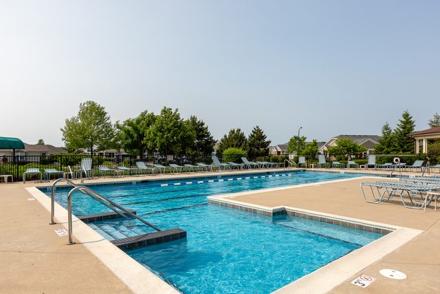 2807 Edgebrook Court
