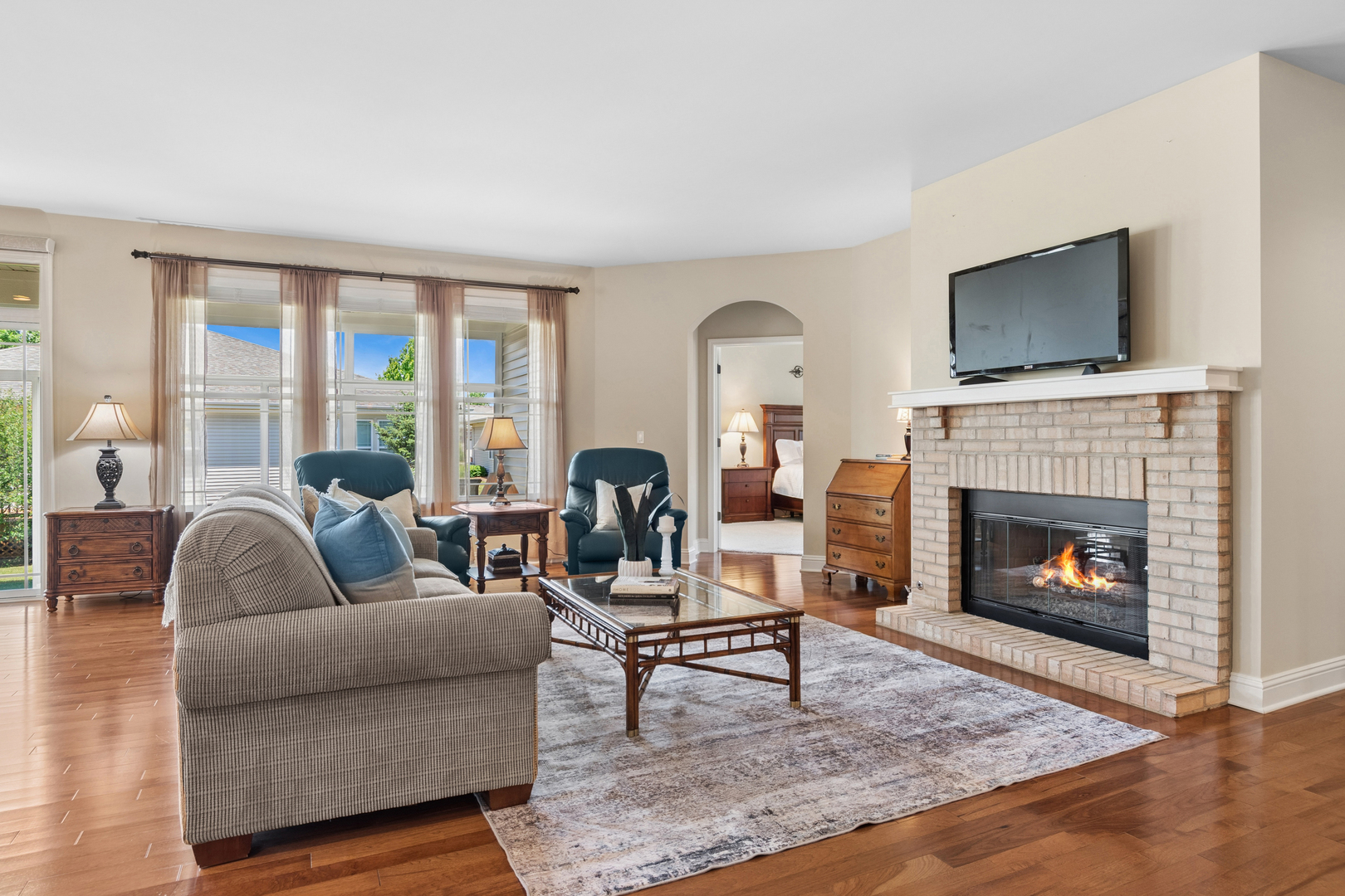 2807 Edgebrook Court