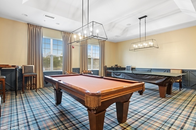 2807 Edgebrook Court