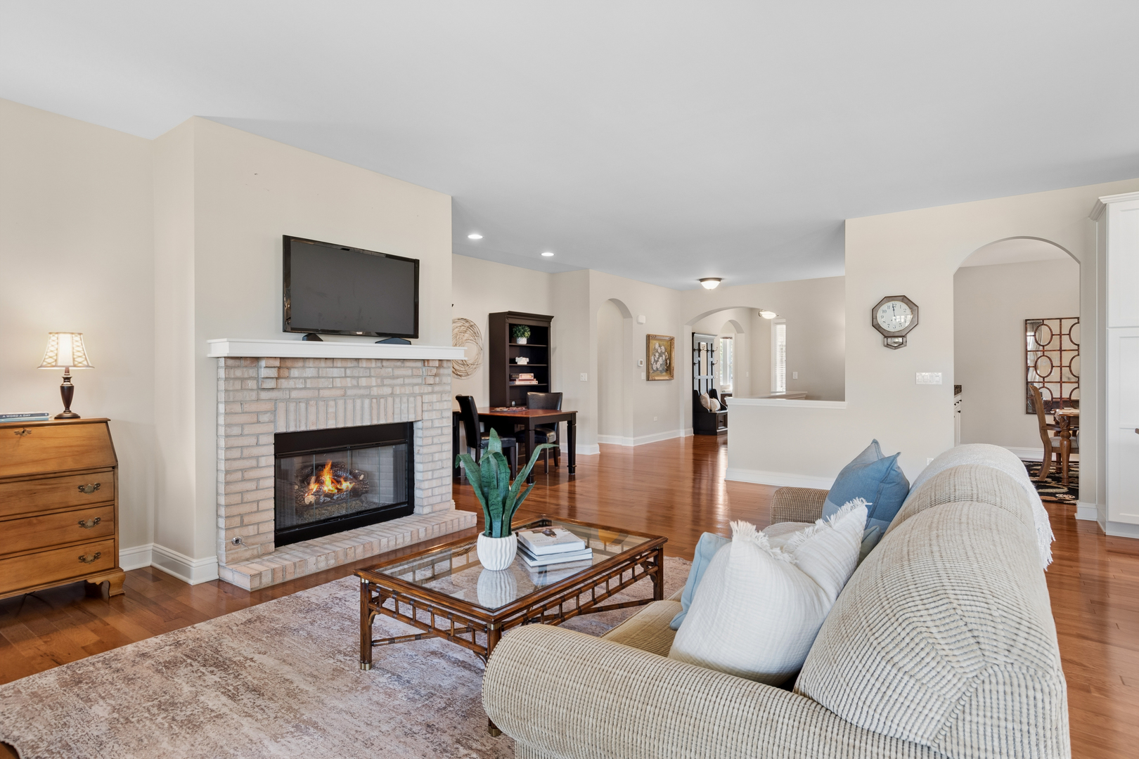 2807 Edgebrook Court