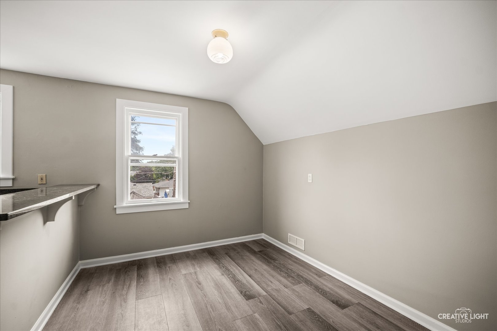 334 Arbor Avenue Unit: 2