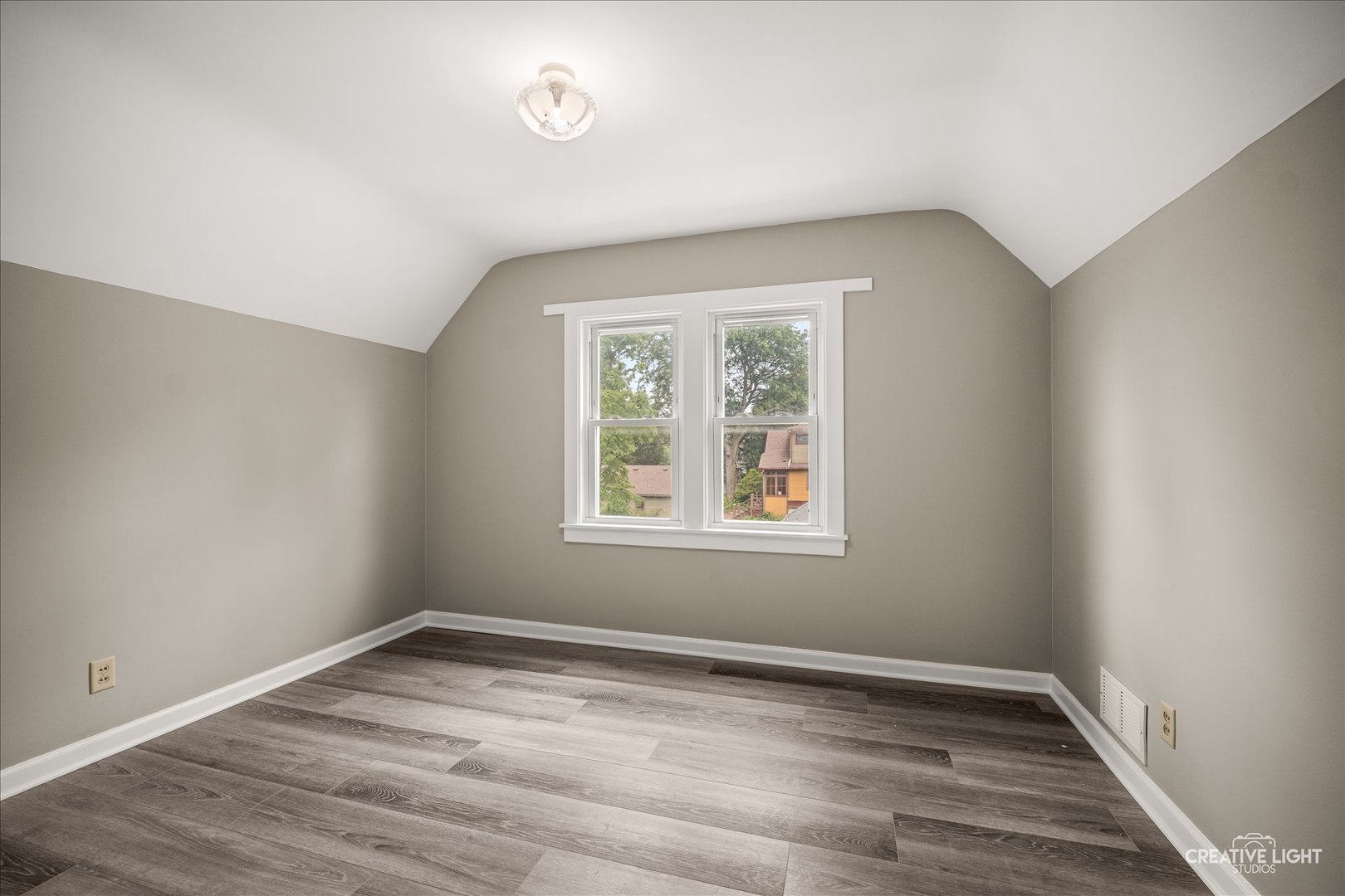 334 Arbor Avenue Unit: 2