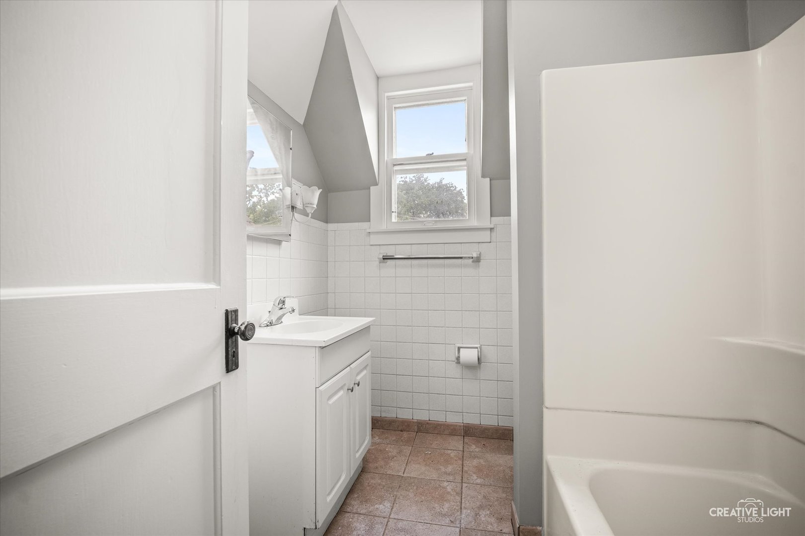 334 Arbor Avenue Unit: 2