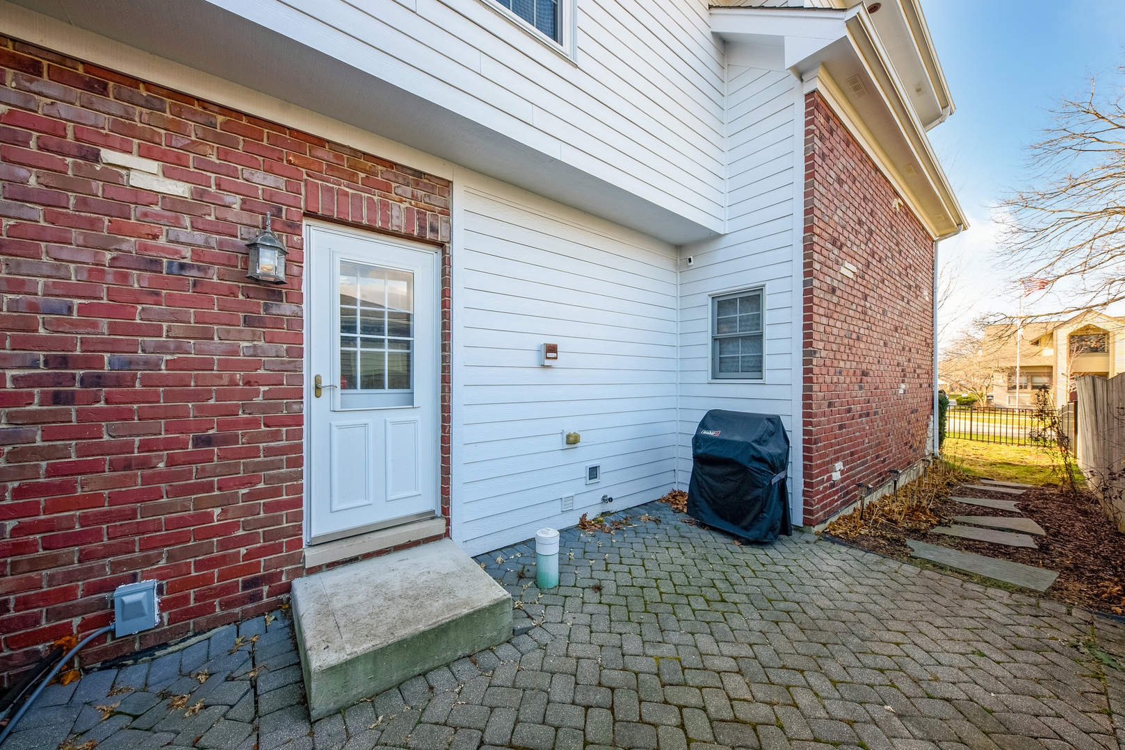 844 N Ellsworth Street