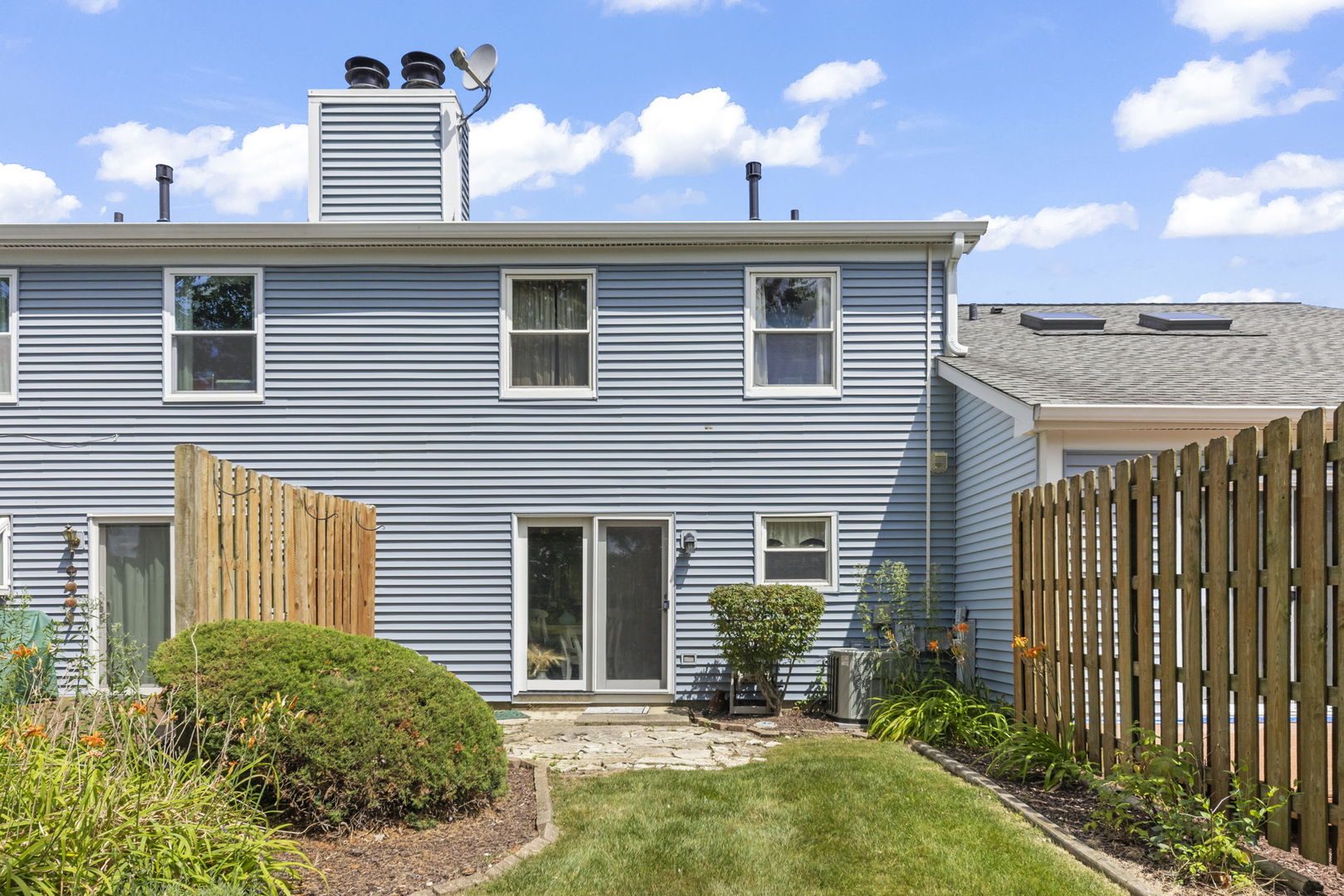 27W327 Providence Lane