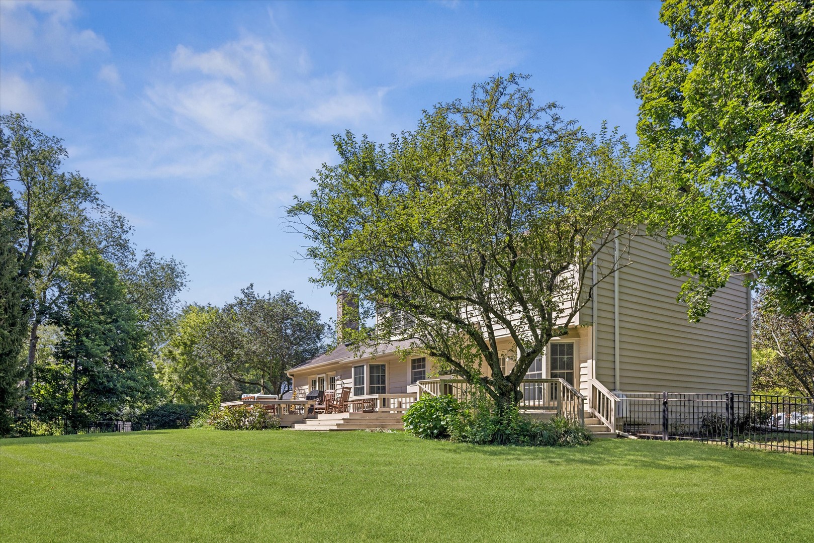 832 Wexford Court