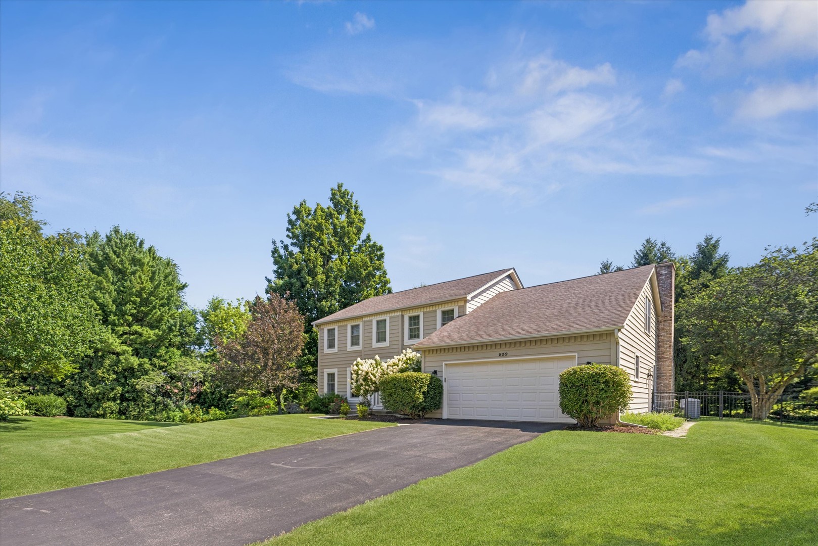 832 Wexford Court
