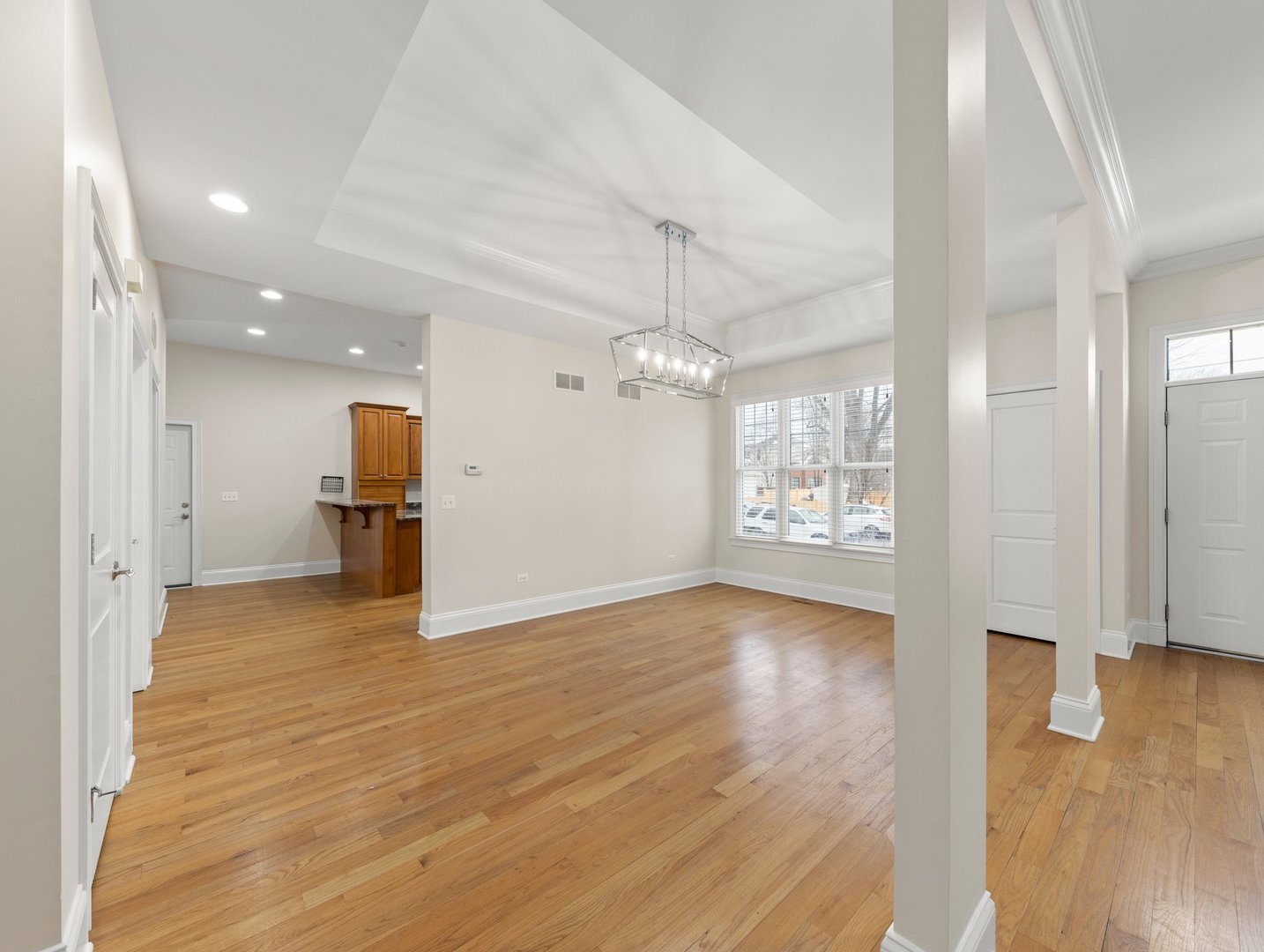 120 W Porter Avenue