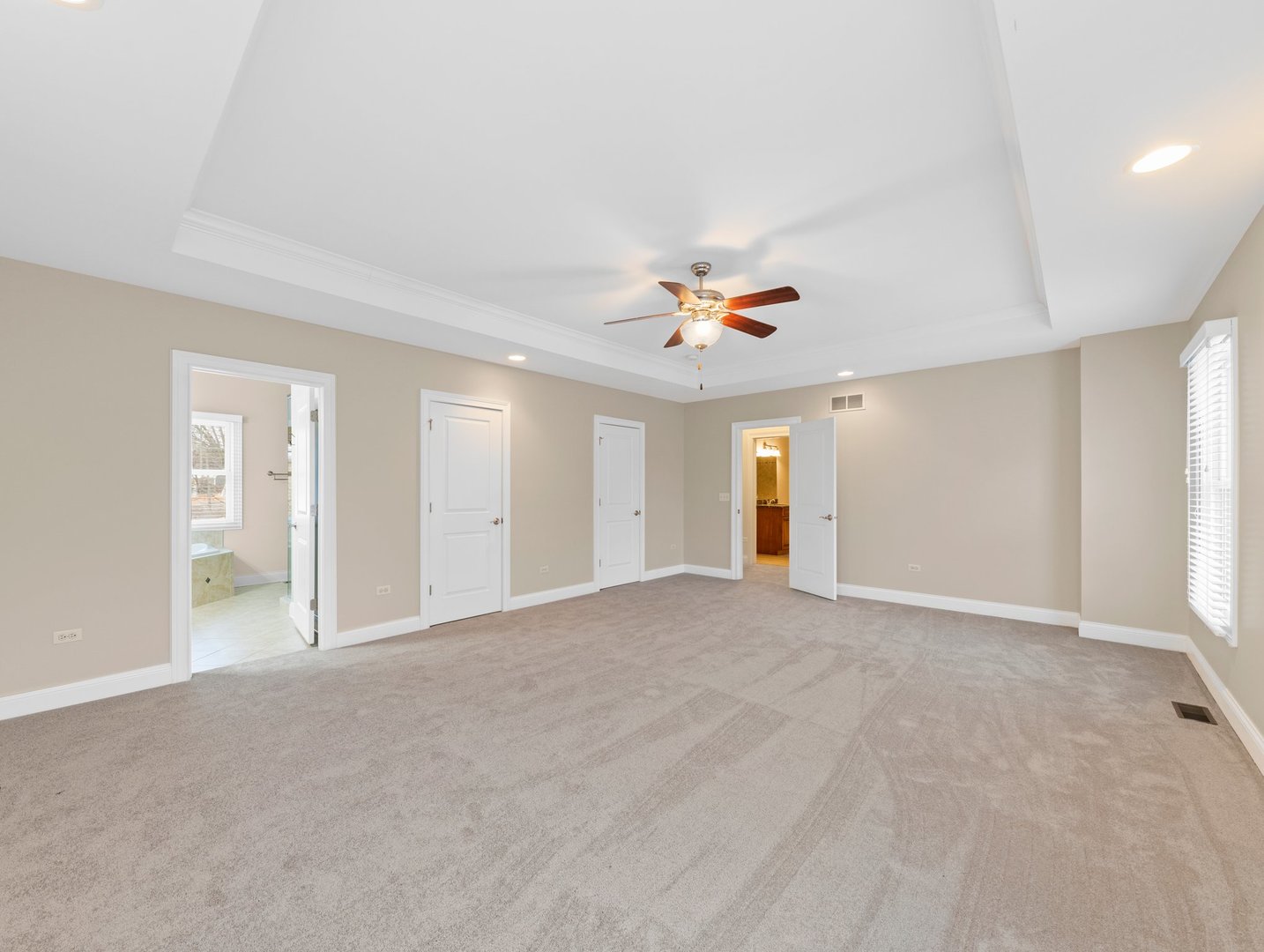 120 W Porter Avenue
