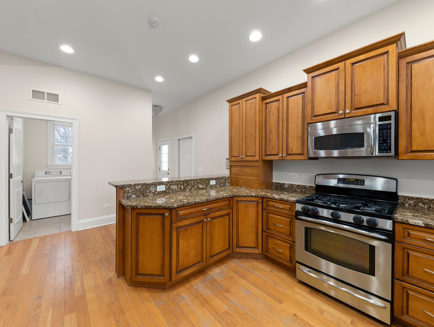 120 W Porter Avenue