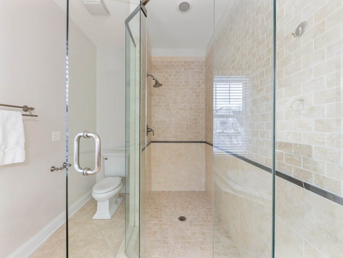 120 W Porter Avenue