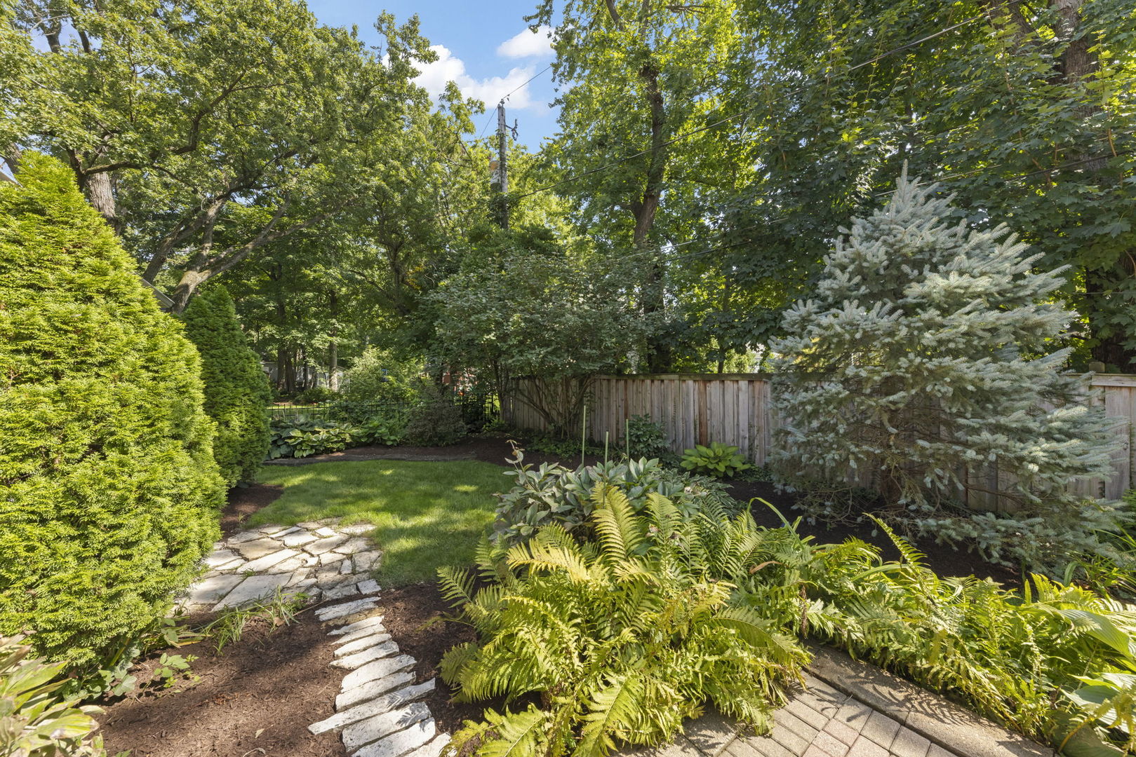 1008 Anne Road