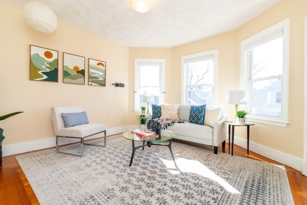 23 Wenham St # 2