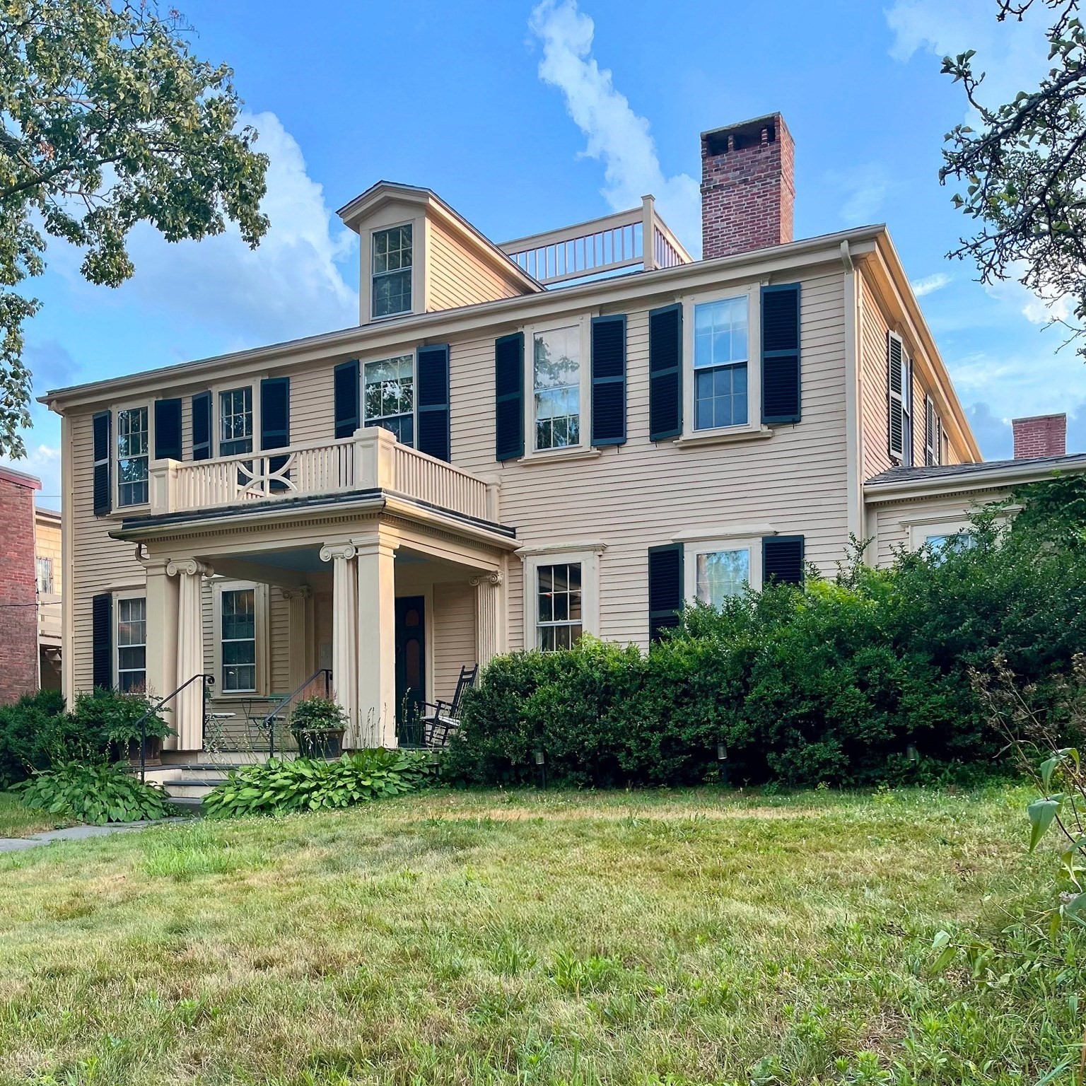 64 Bartlett St # 4
