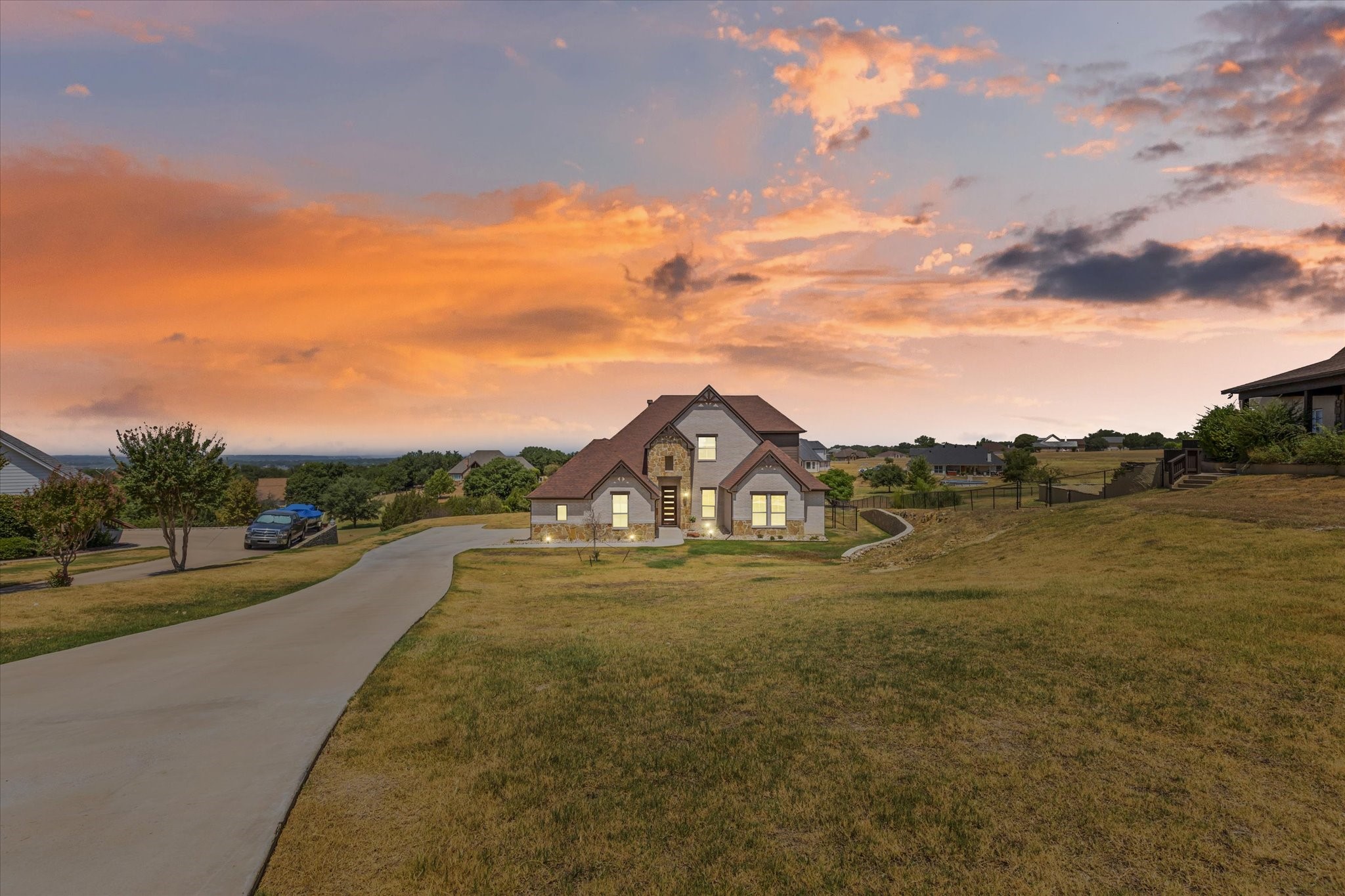 2202 Tanton Sound Court