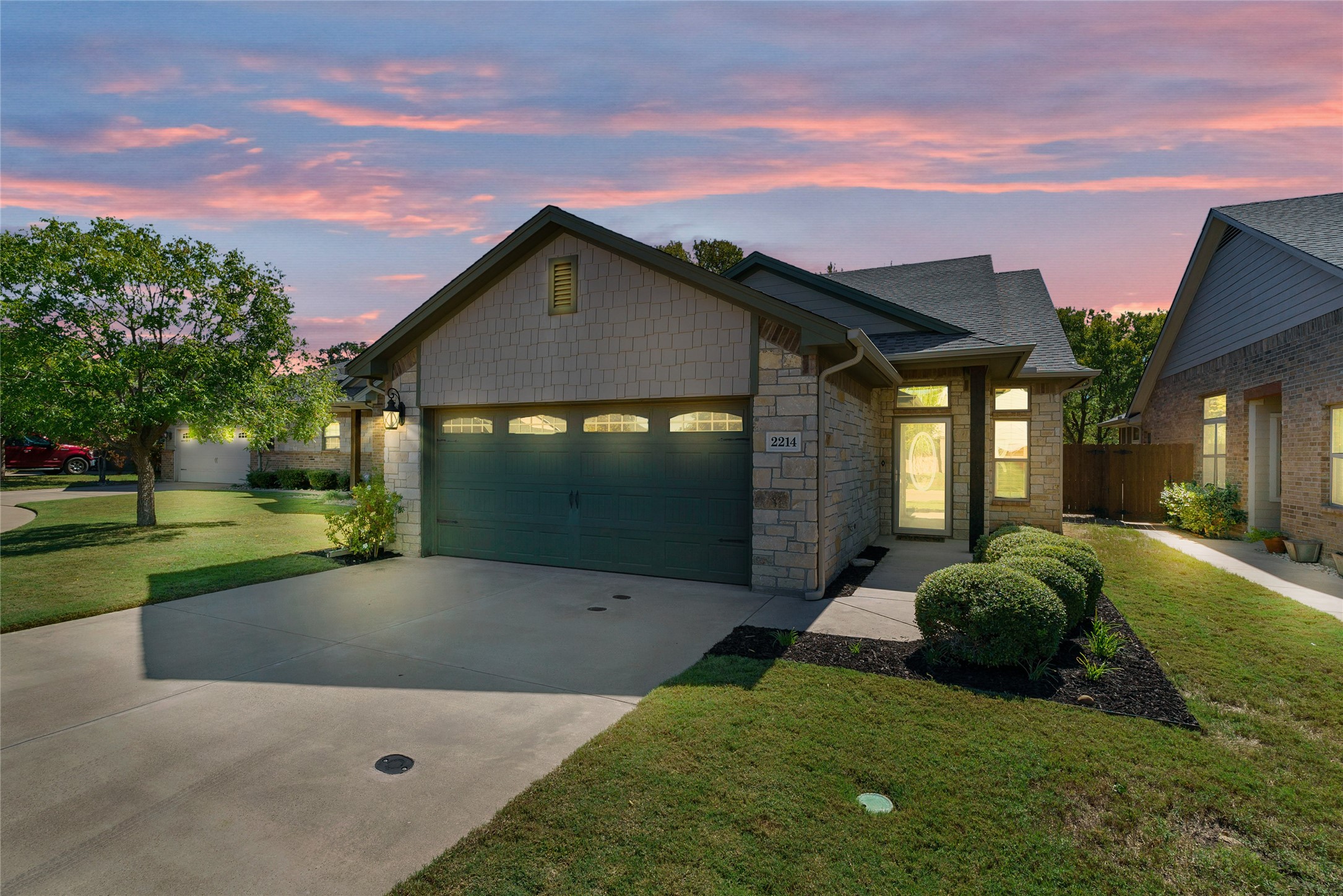 2214 Cobblestone Court