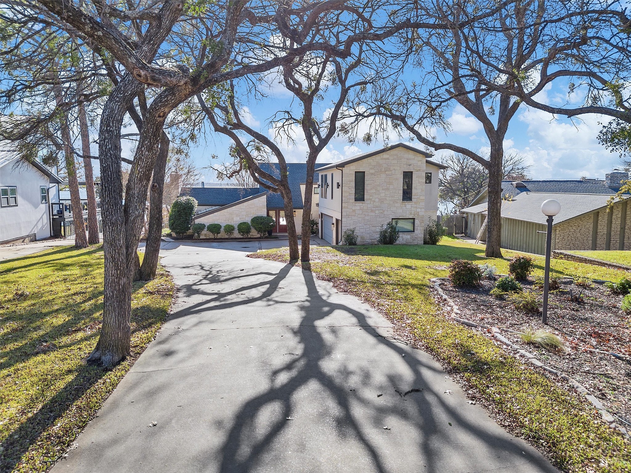 5306 Comanche Vista Trail